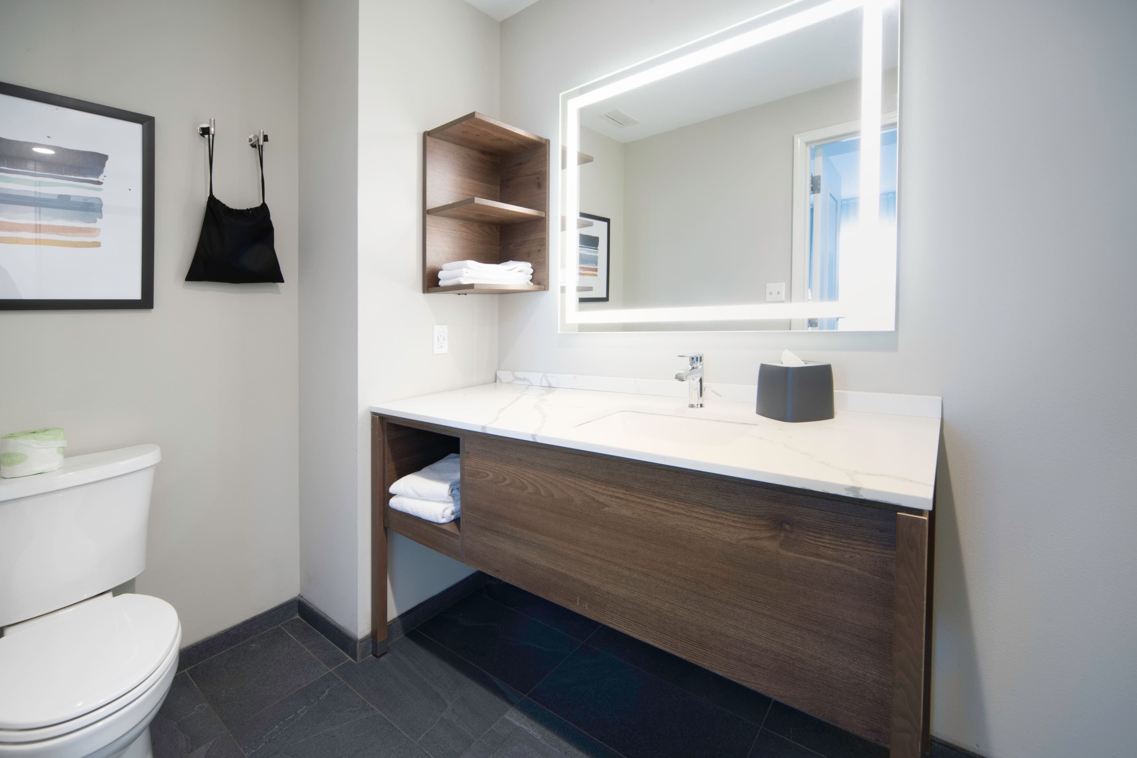 Staybridge Suites Cincinnati East - Milford - Image 3
