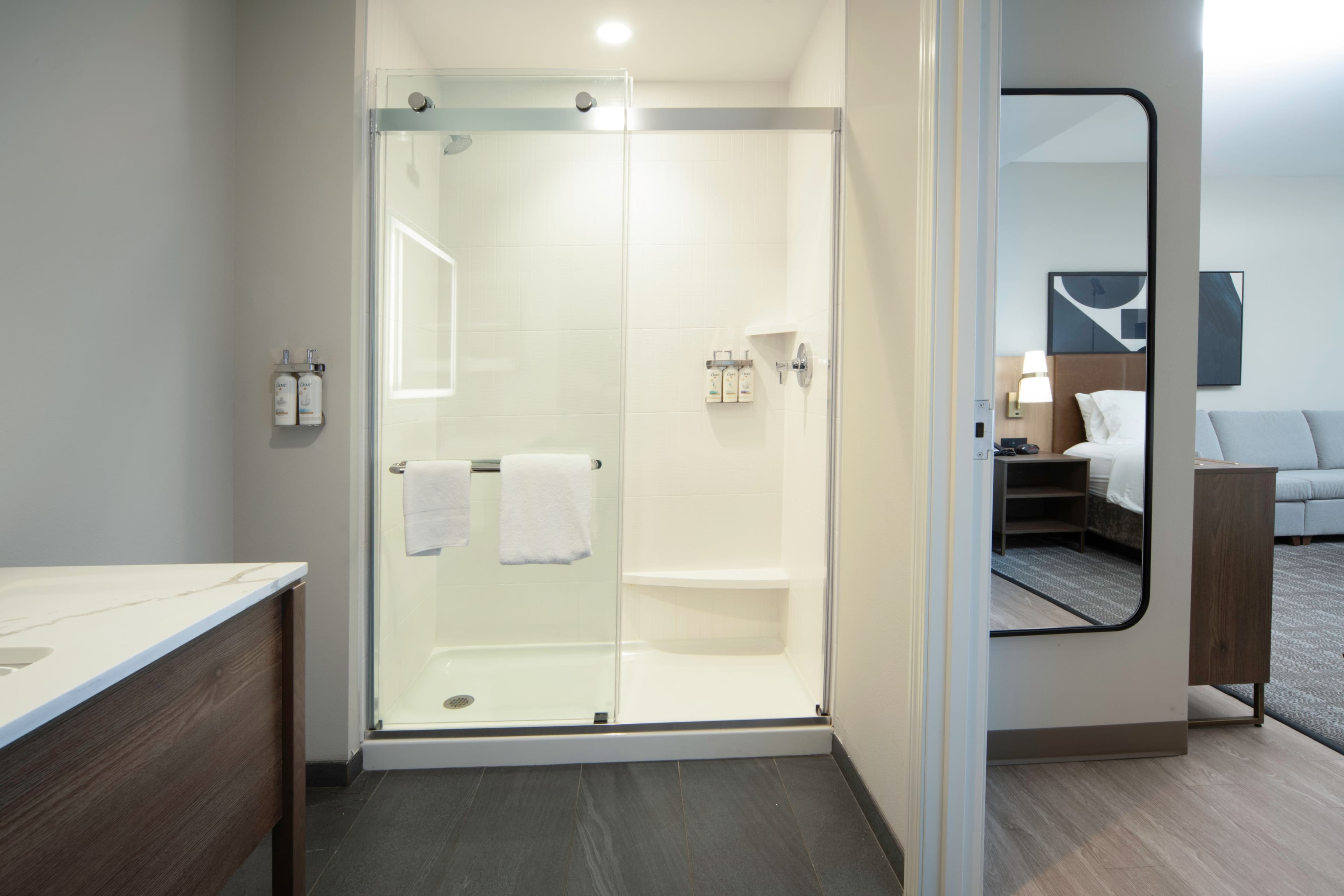Staybridge Suites Cincinnati East - Milford — 7