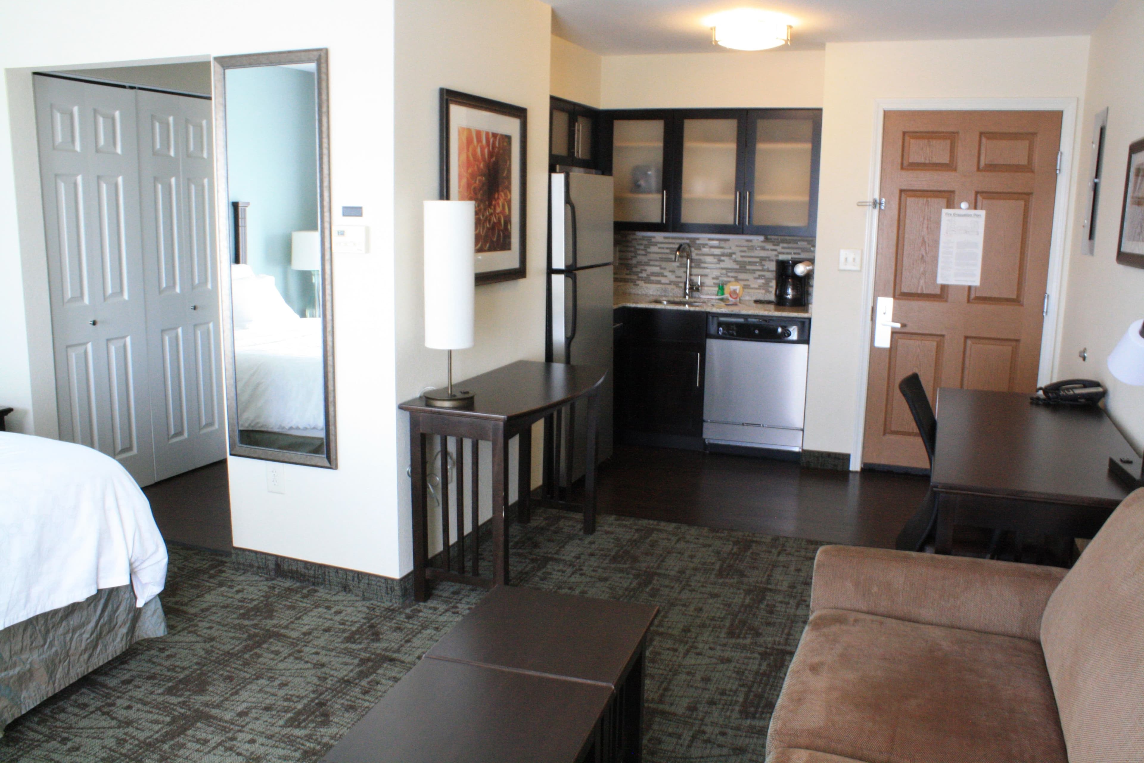 Staybridge Suites Minot - Image 5
