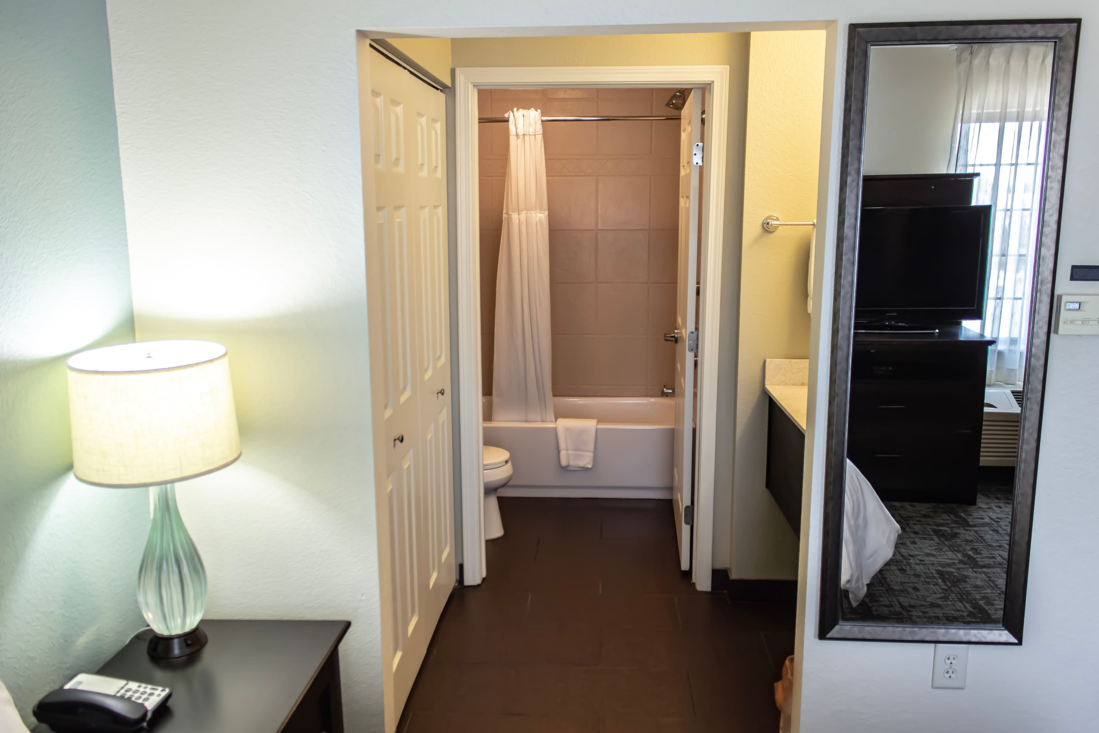Staybridge Suites Minot — 6