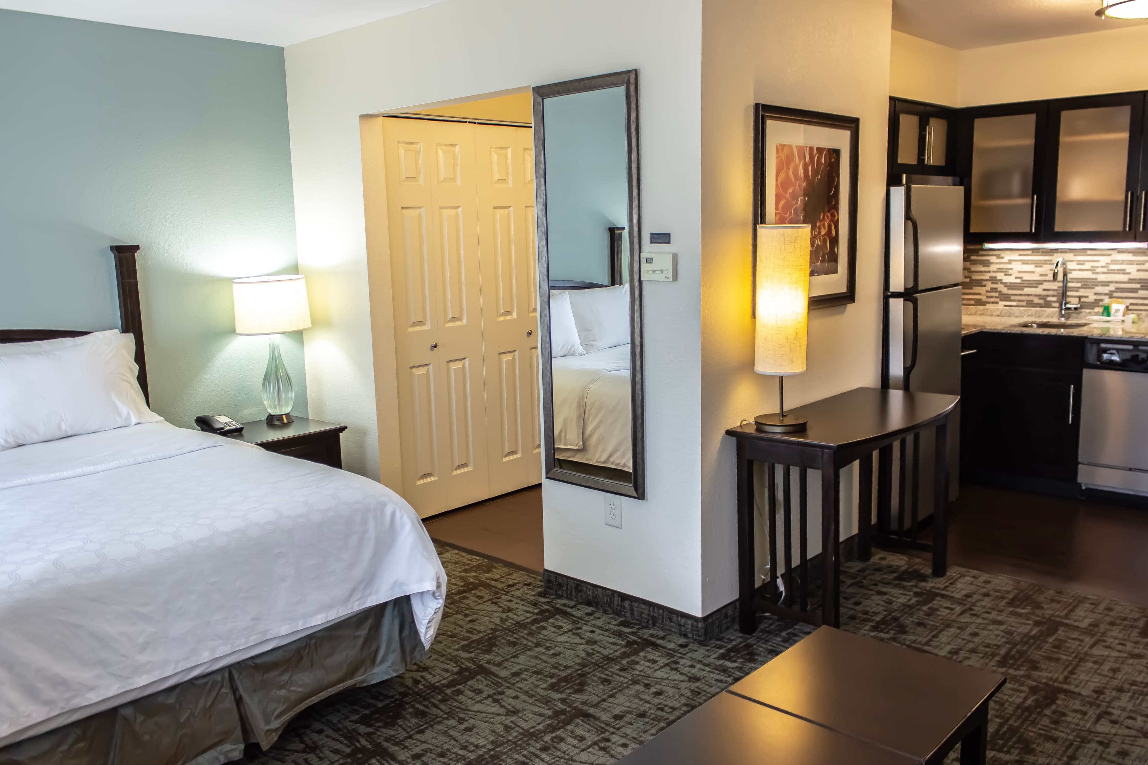 Staybridge Suites Minot - Image 2
