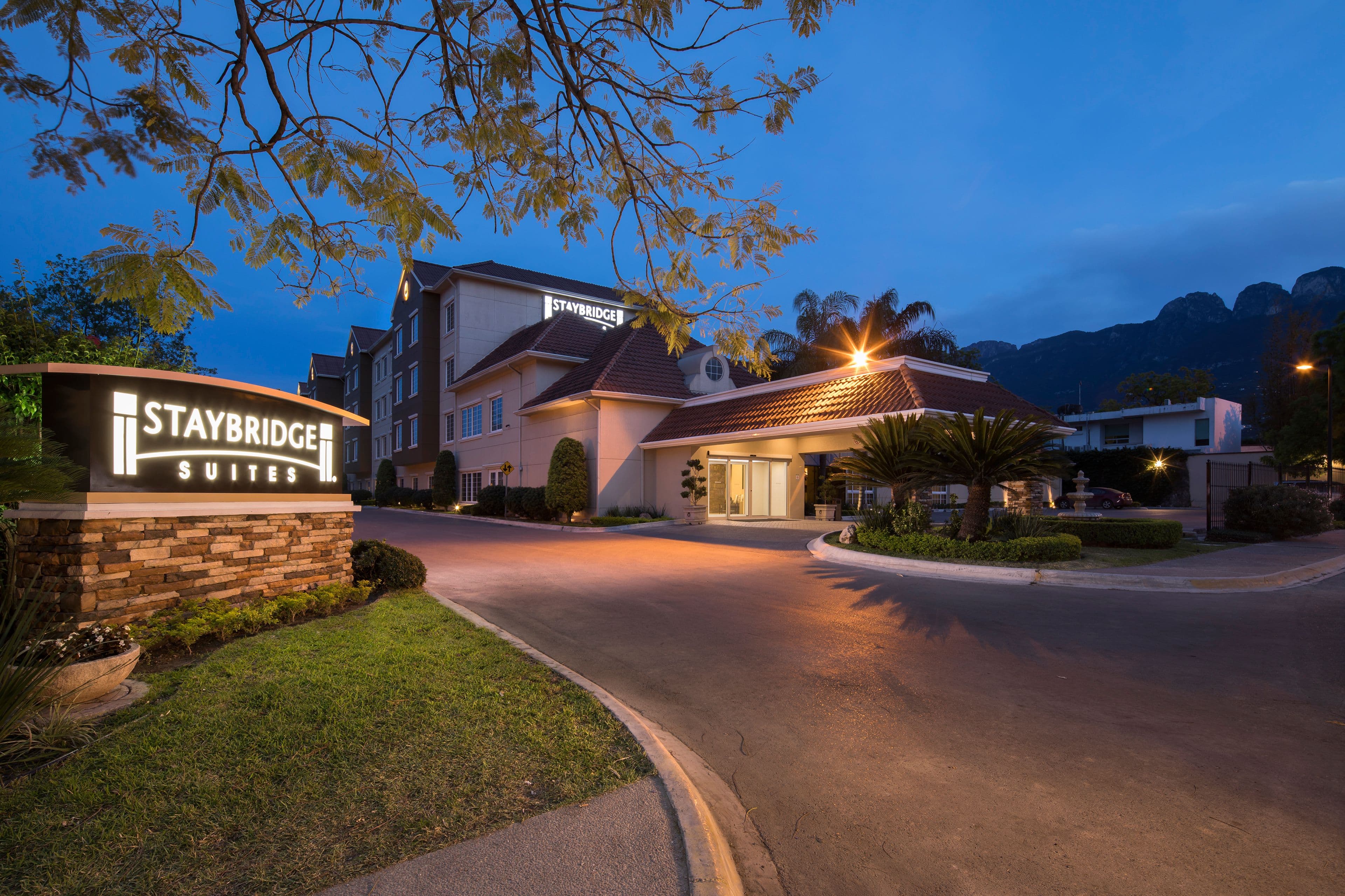 Staybridge Suites Monterrey - San Pedro - Image 1