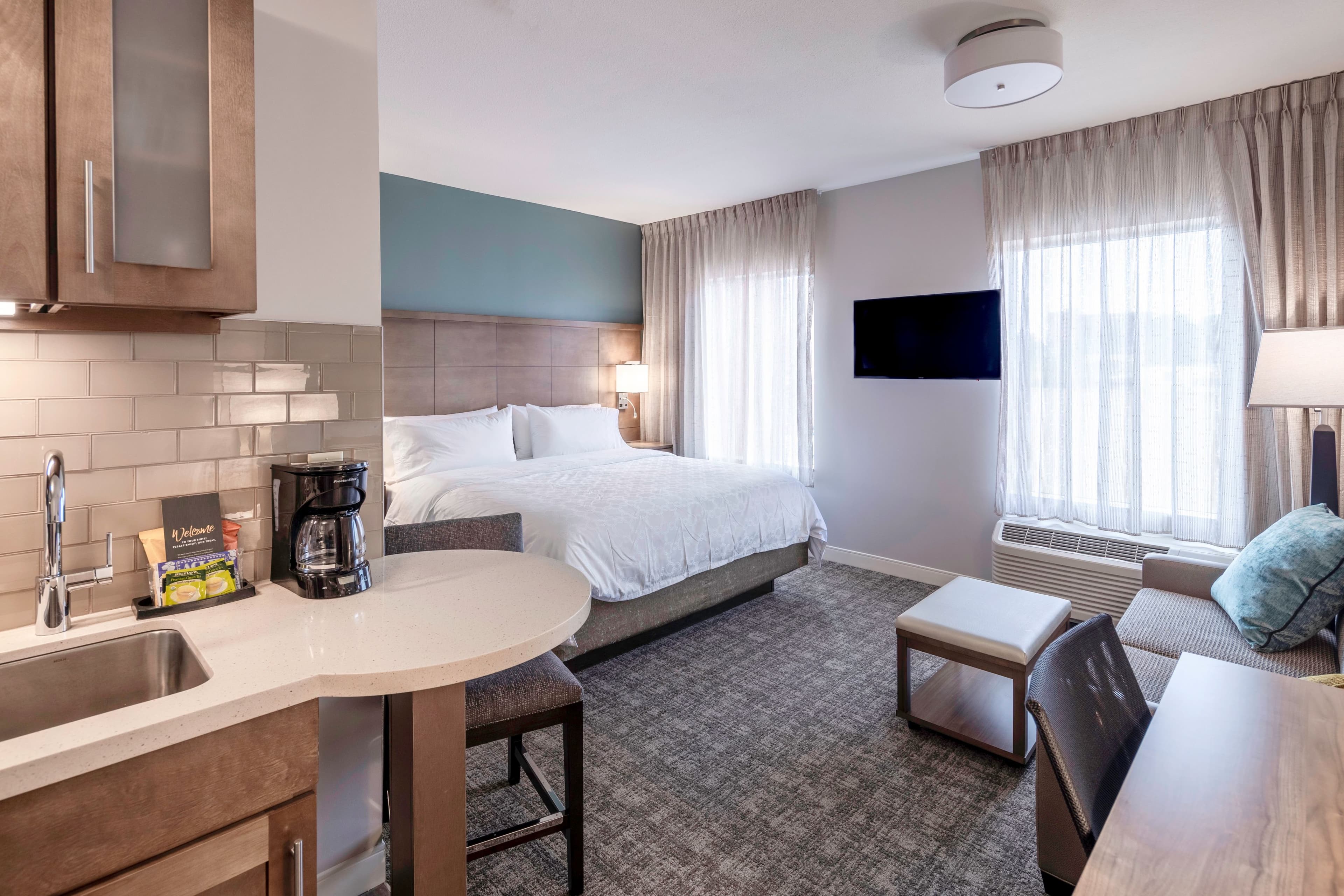 Staybridge Suites Montgomery - Downtown - Image 4