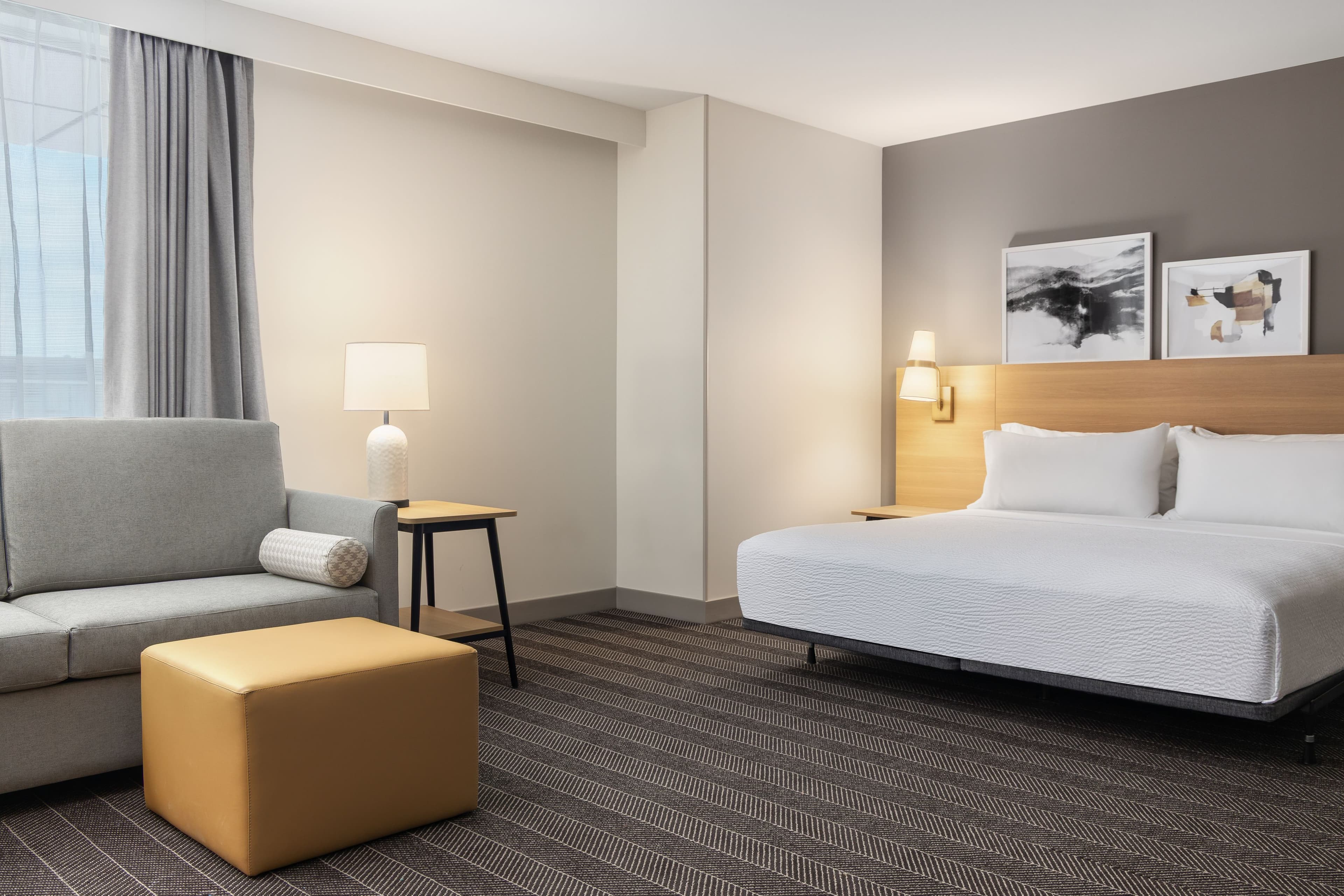 Staybridge Suites Montreal Airport - St-Laurent — 7