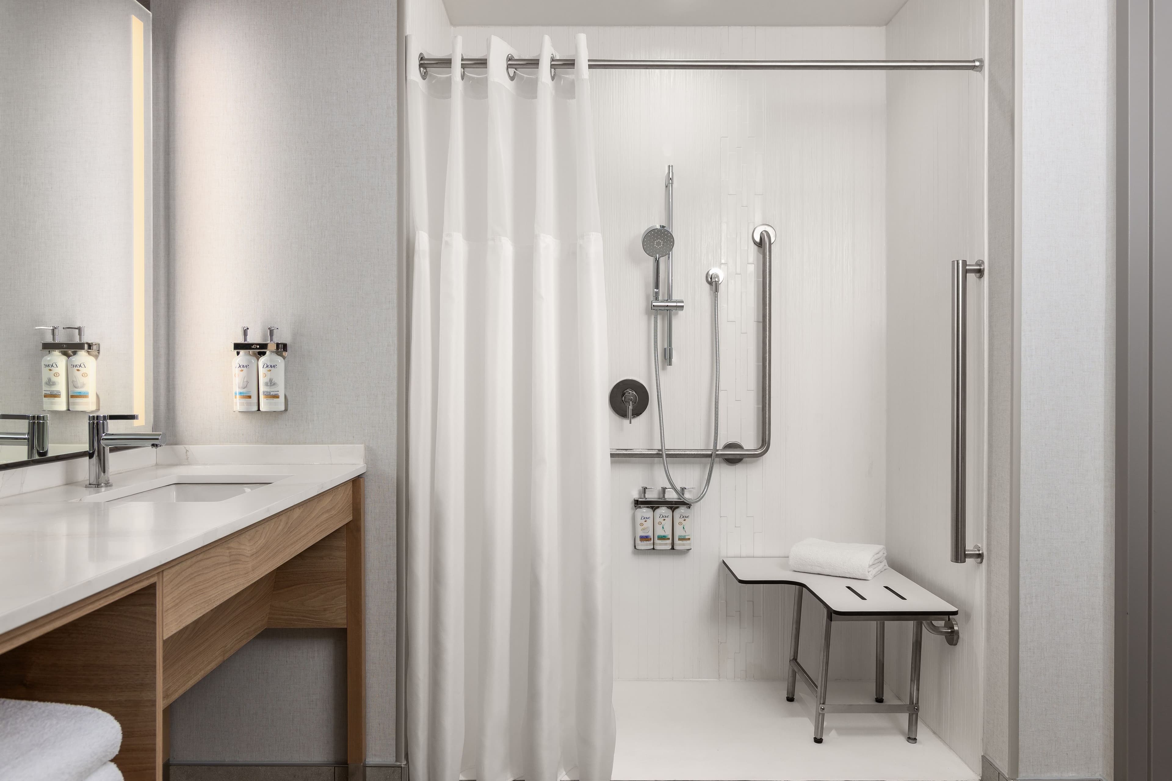 Staybridge Suites Montreal Airport - St-Laurent — 10