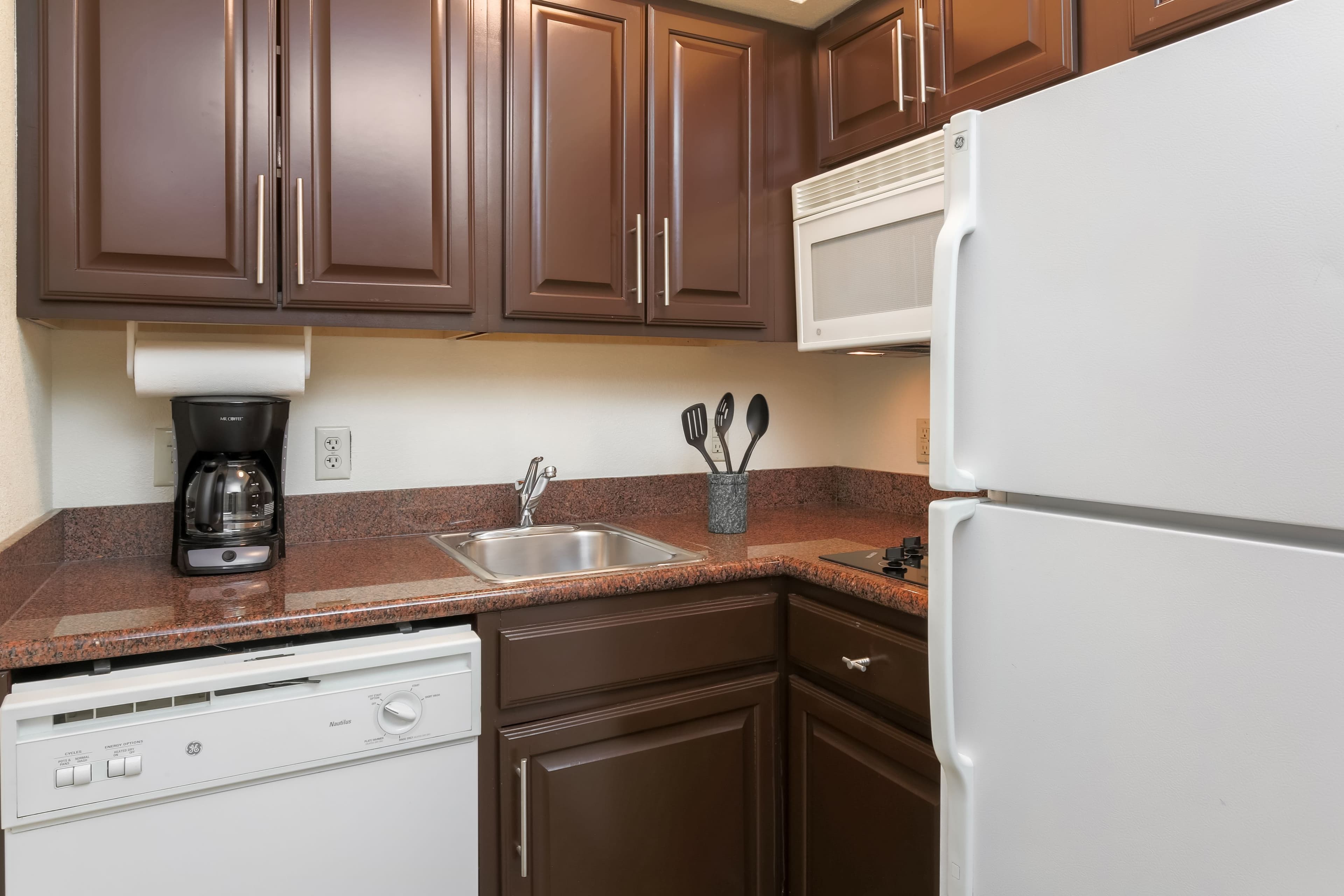 Staybridge Suites Philadelphia-Mt. Laurel - Image 3