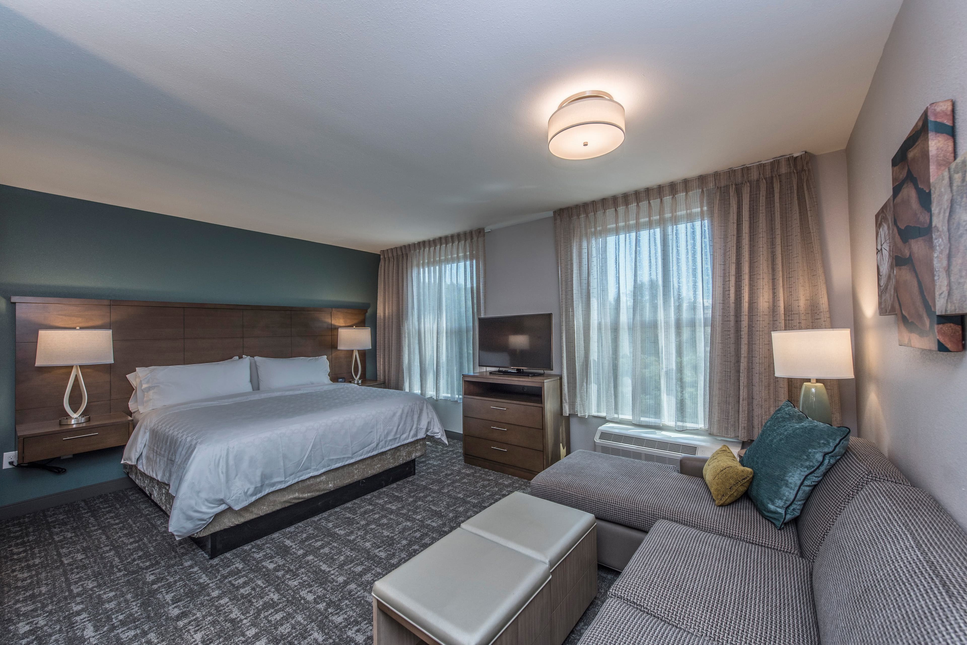 Staybridge Suites Charleston - Mount Pleasant - Image 3