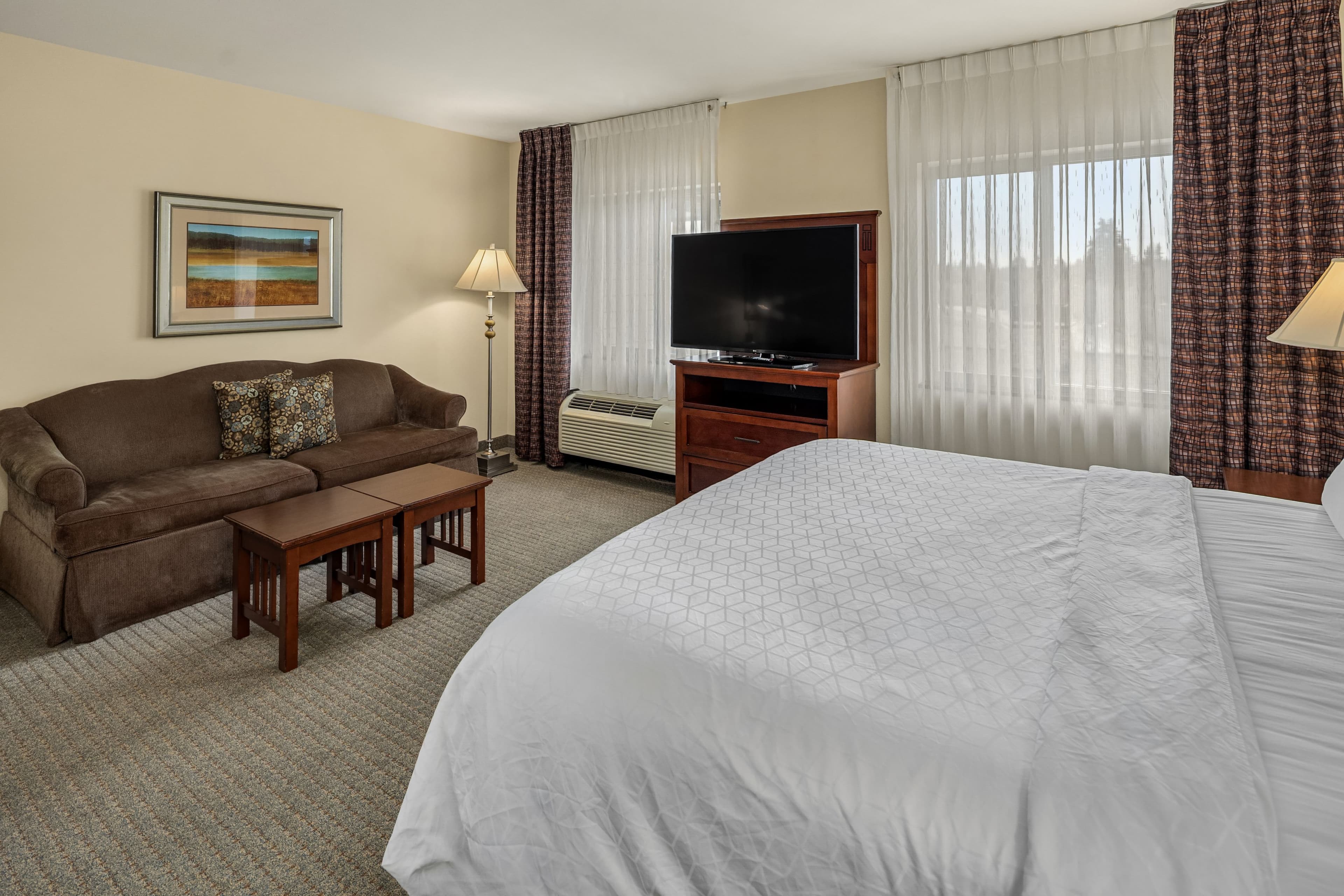 Staybridge Suites Everett - Paine Field — 9