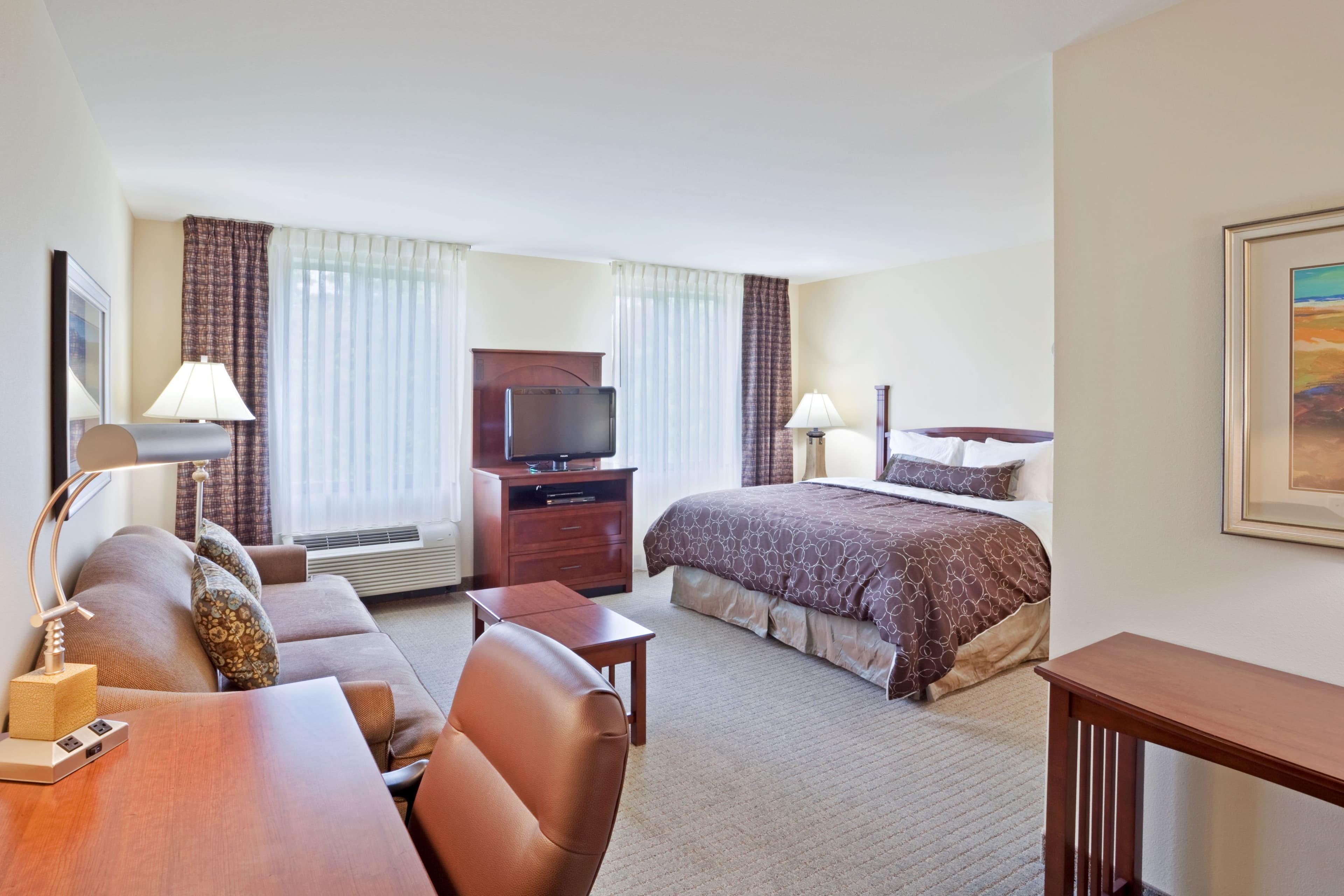 Staybridge Suites Everett - Paine Field — 4