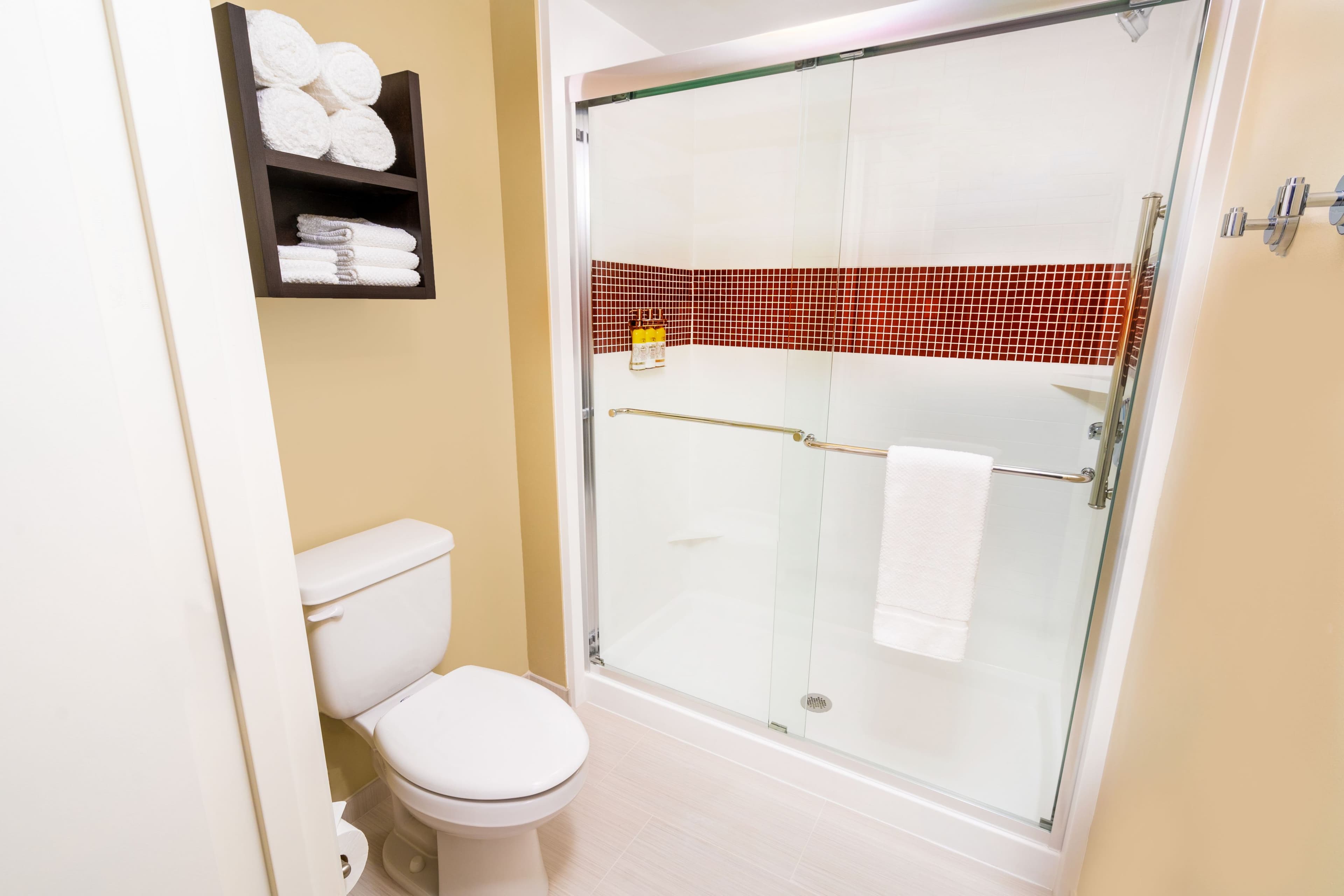 Staybridge Suites Newark - Fremont — 7