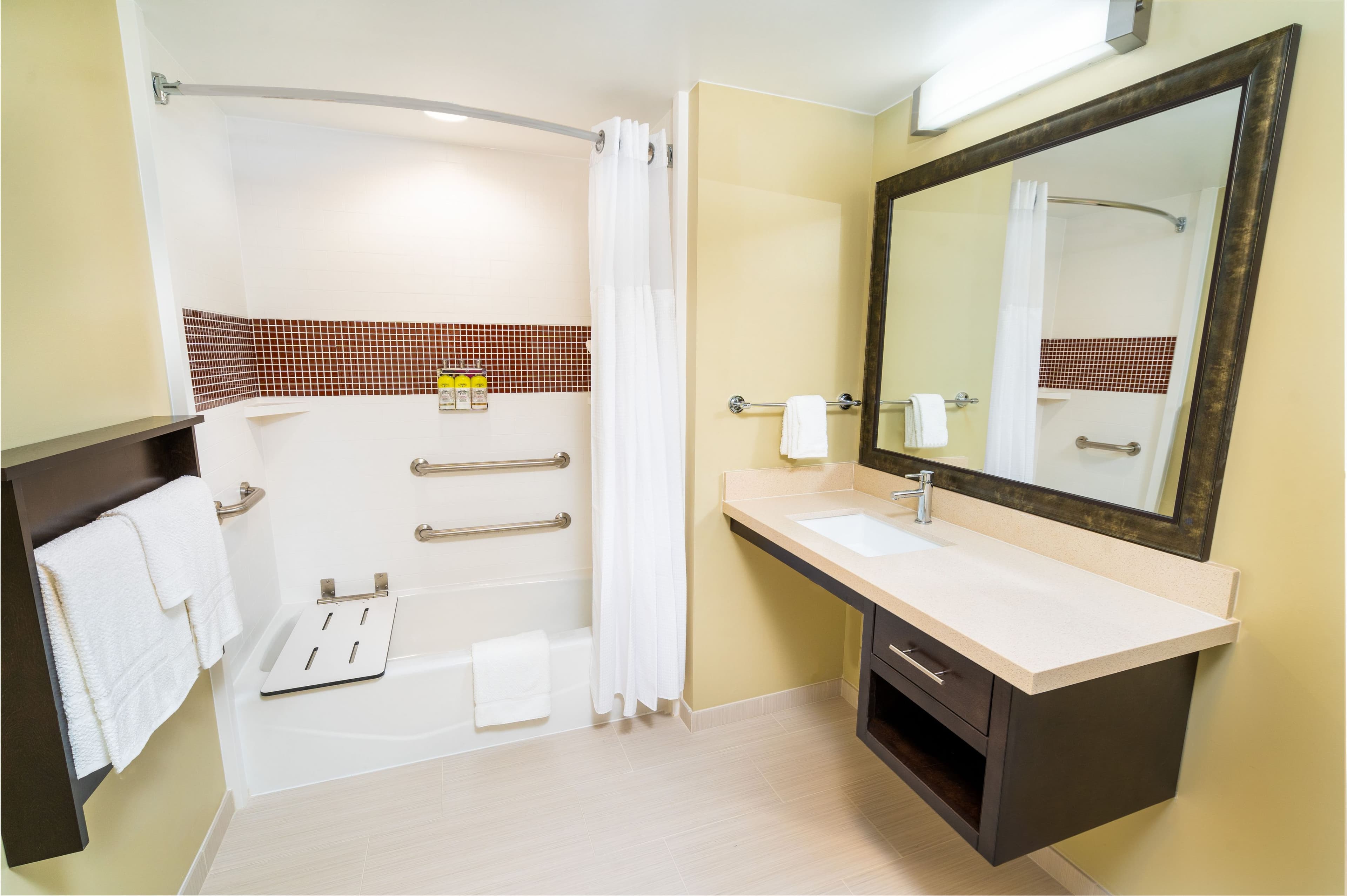 Staybridge Suites Newark - Fremont — 12