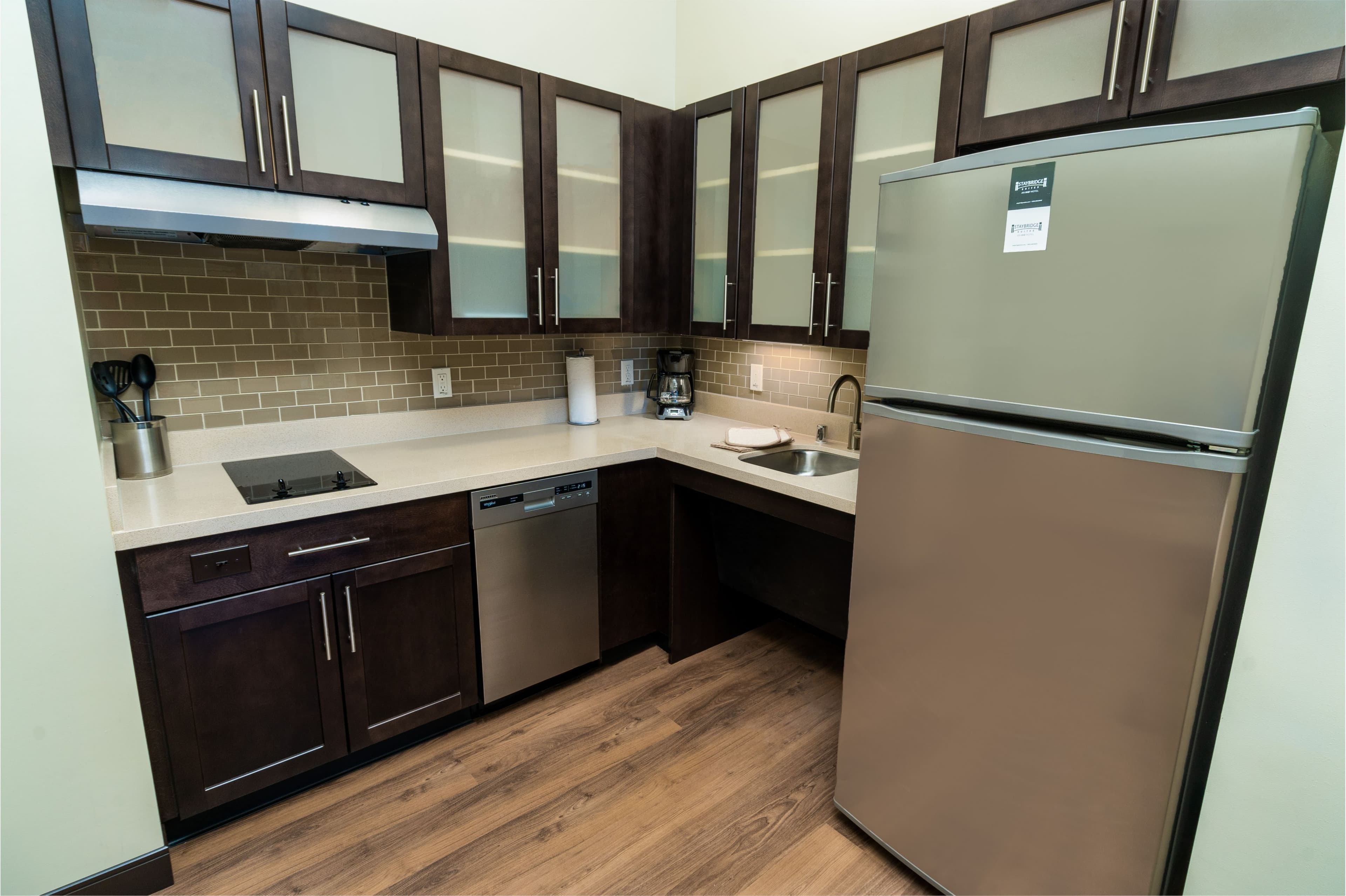 Staybridge Suites Newark - Fremont — 8