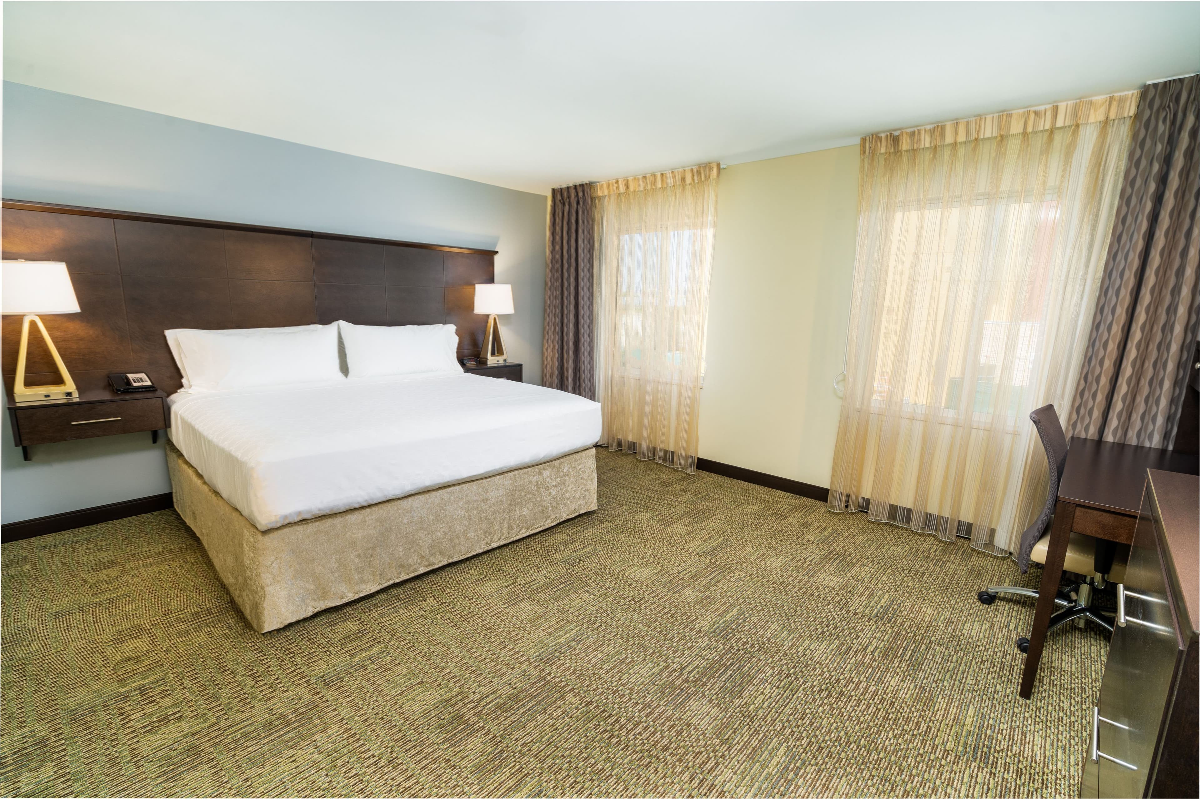 Staybridge Suites Newark - Fremont — 10