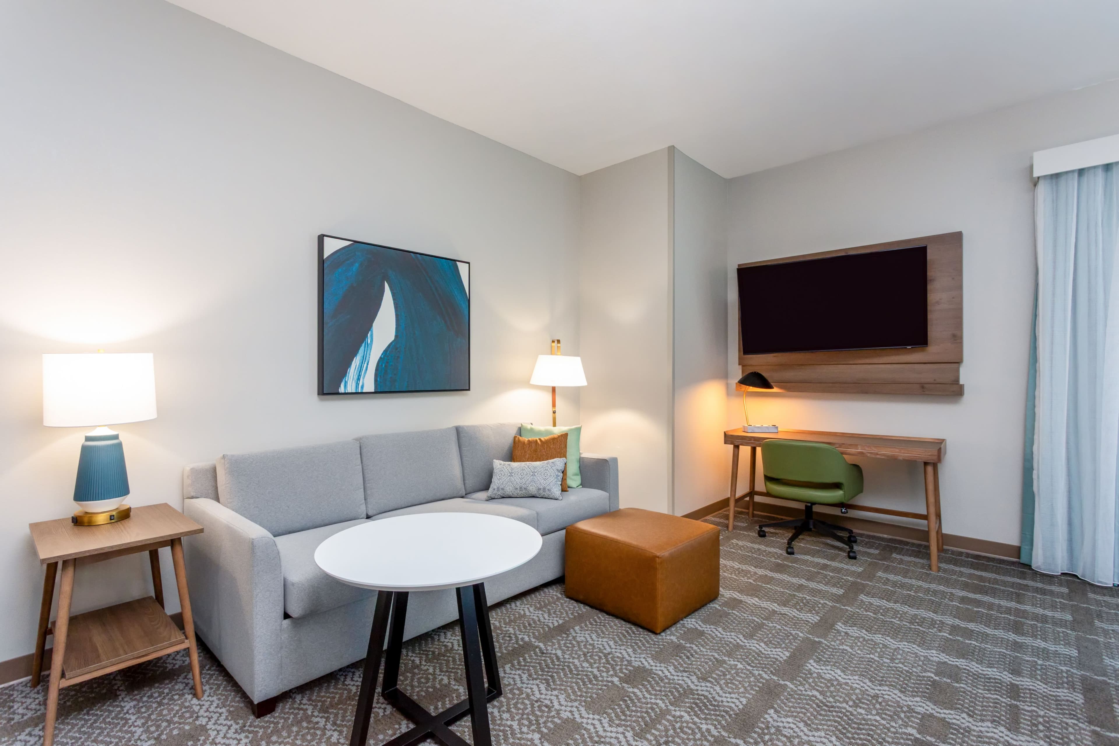 Staybridge Suites Ocala-near Equestrian-Aquatics — 38