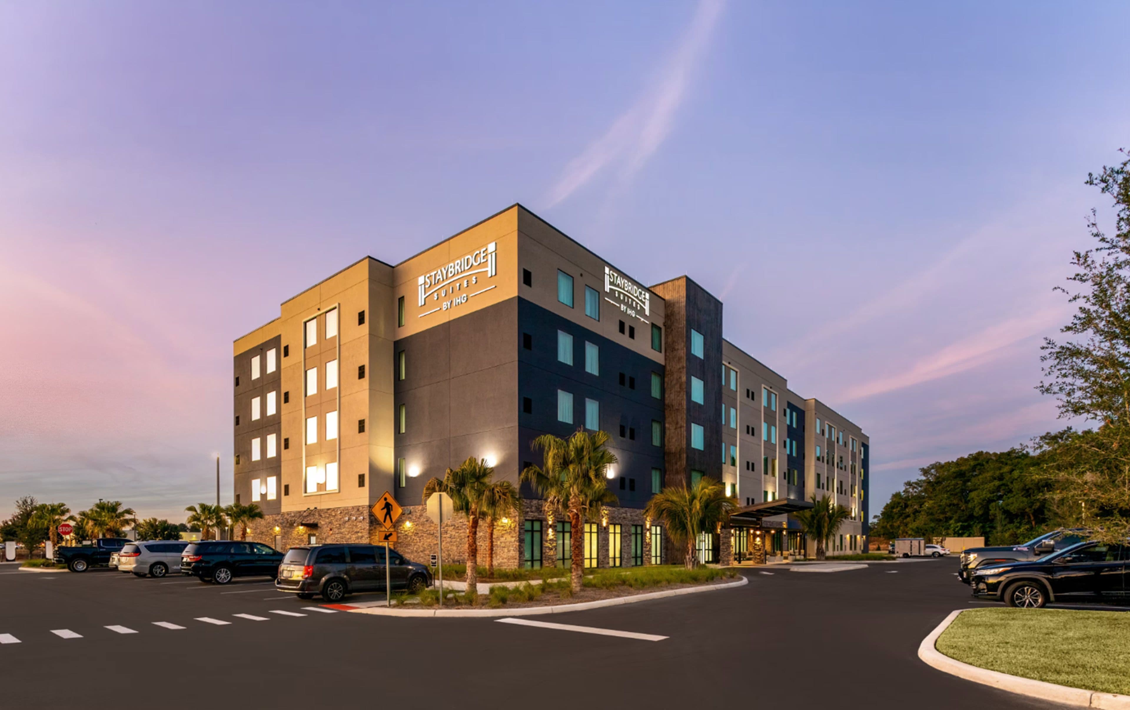 Staybridge Suites Ocala-near Equestrian-Aquatics - Image 1