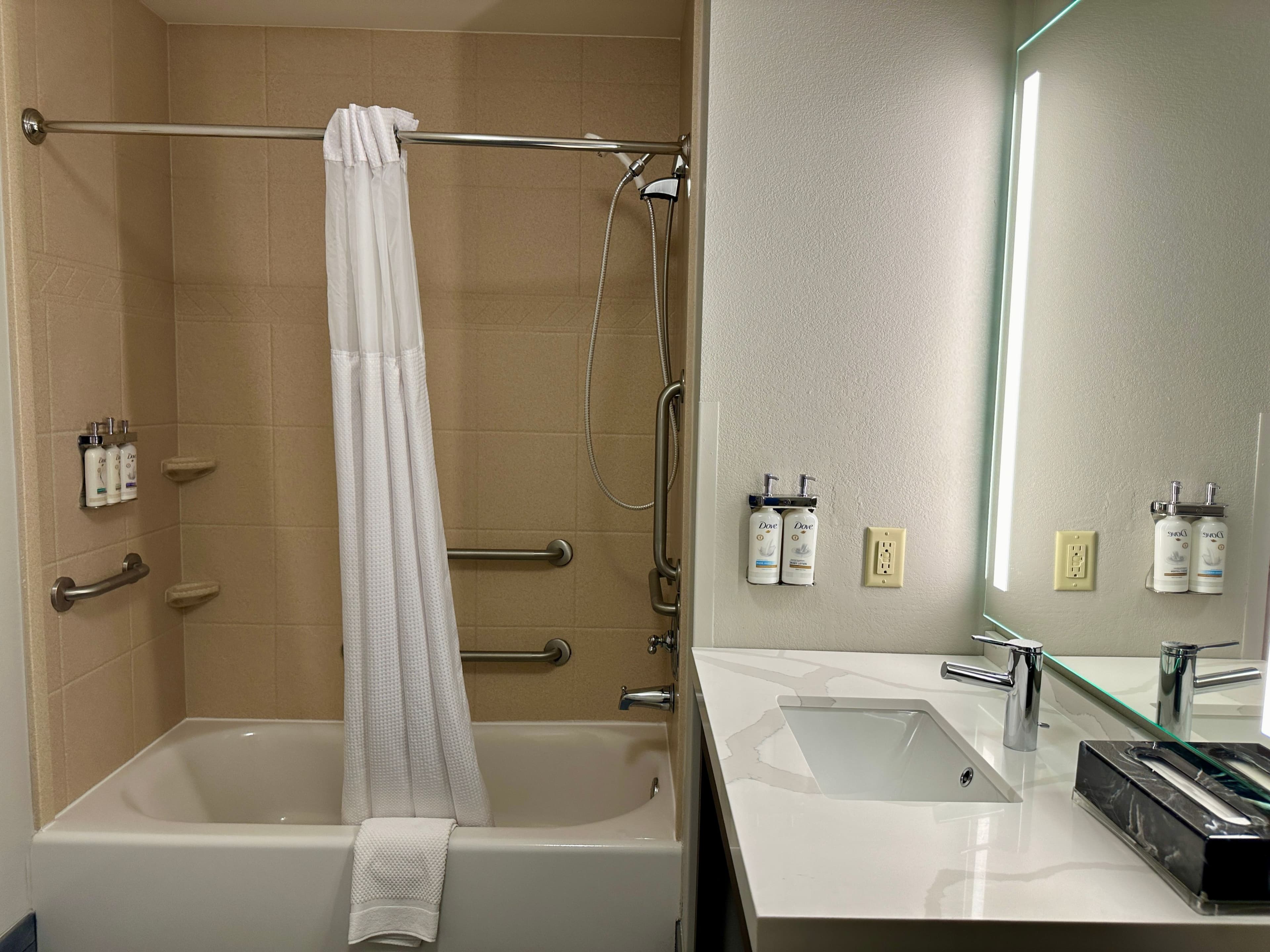 Staybridge Suites Milwaukee West-Oconomowoc — 42