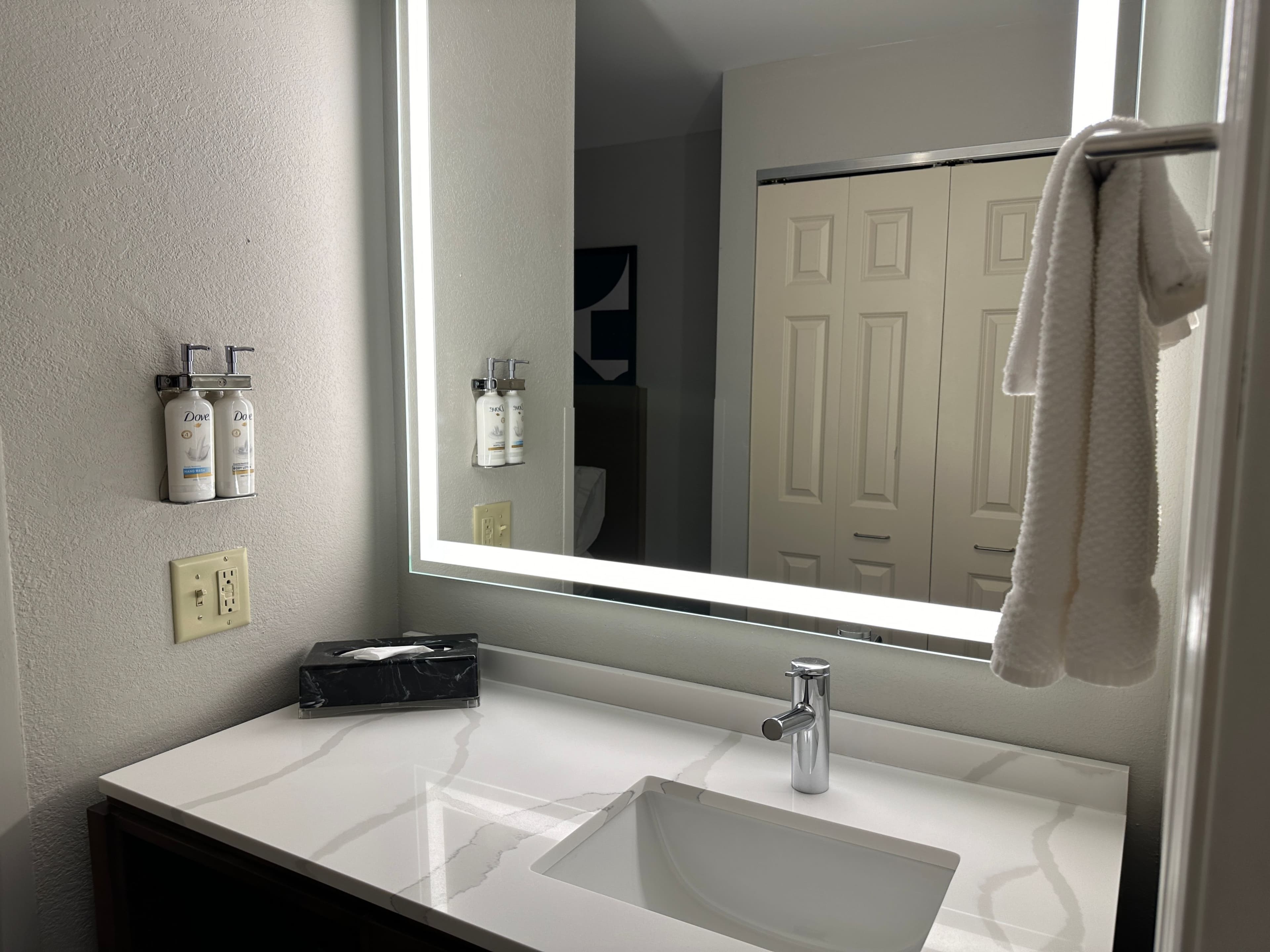 Standard Room - Image 6