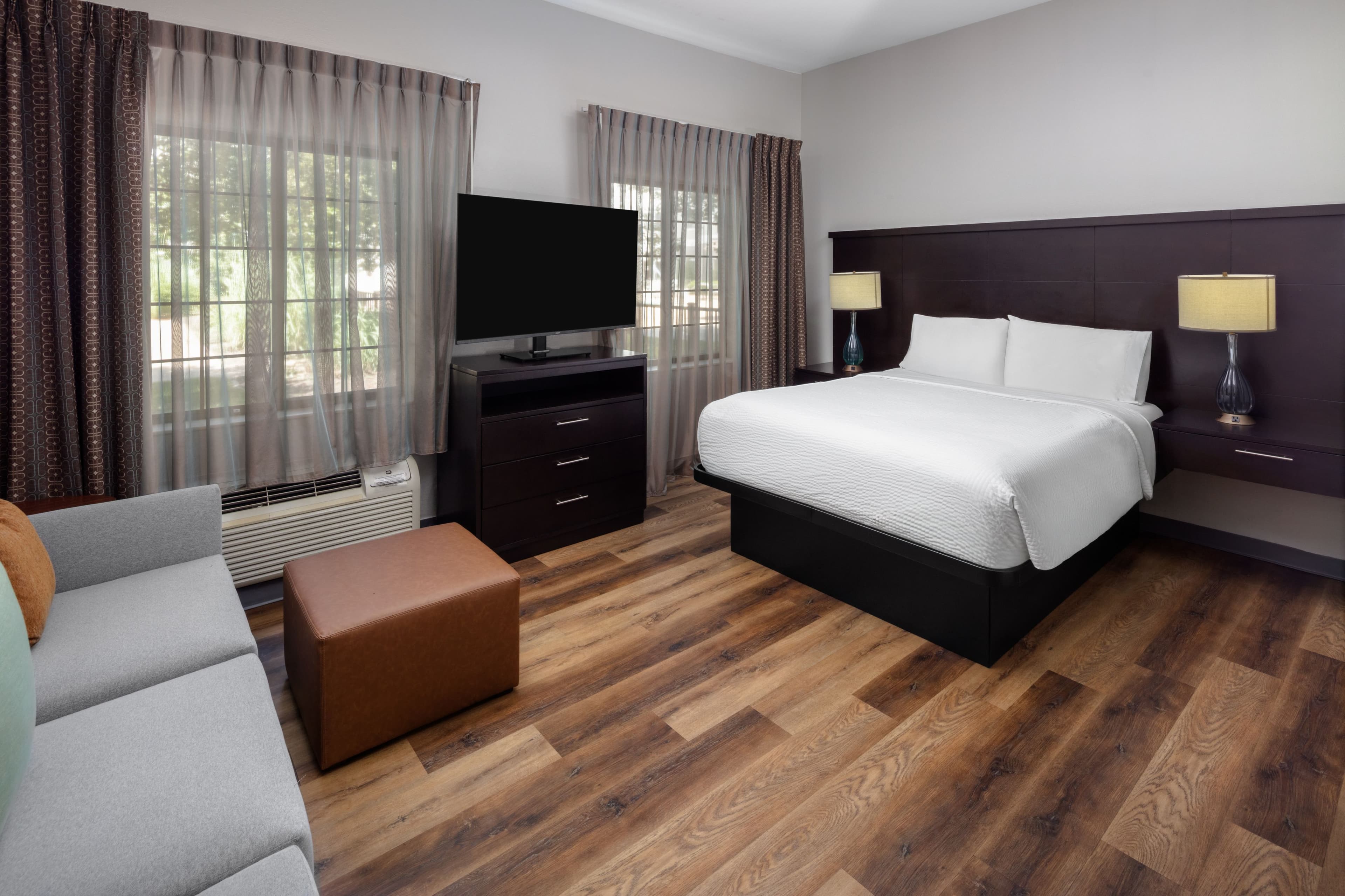 Staybridge Suites O'Fallon Chesterfield — 3