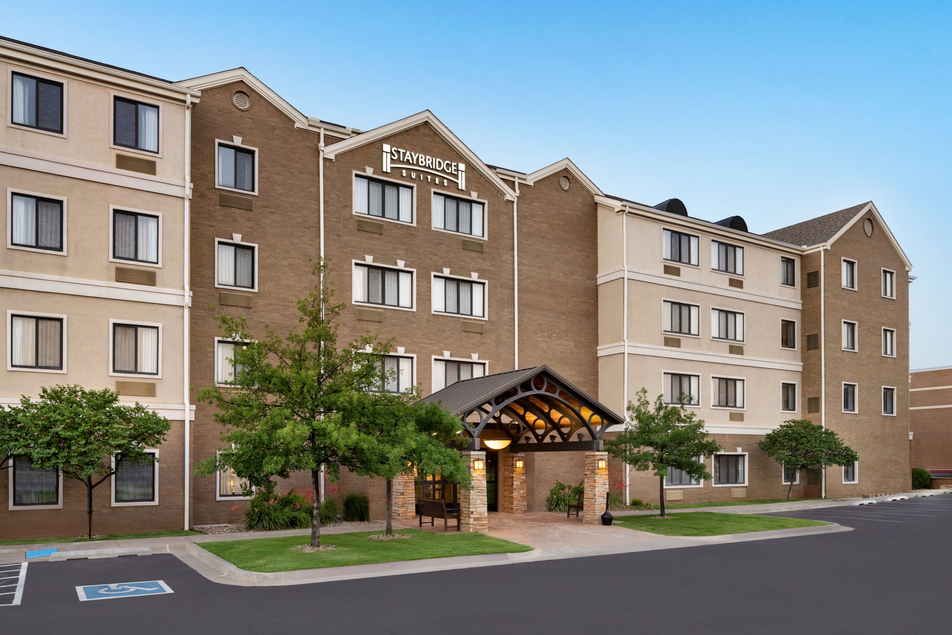 Staybridge Suites Oklahoma City-Quail Springs - Image 1