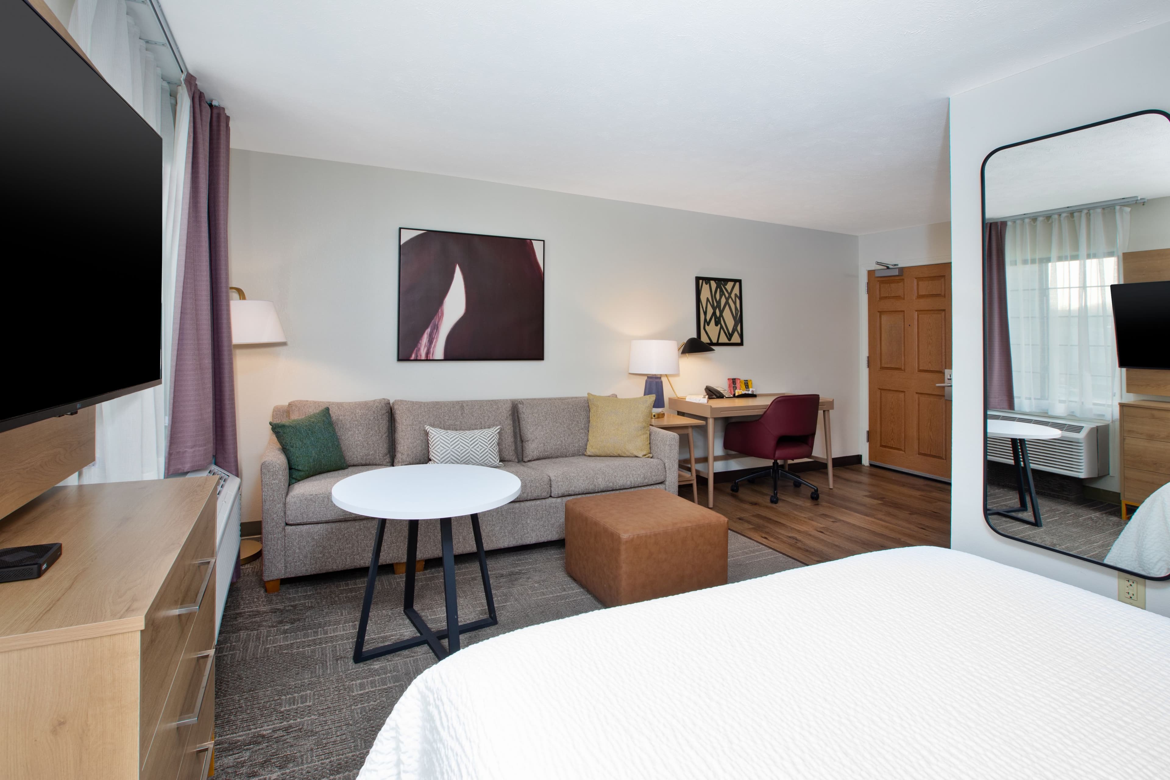 Staybridge Suites Omaha 80th and Dodge — 12