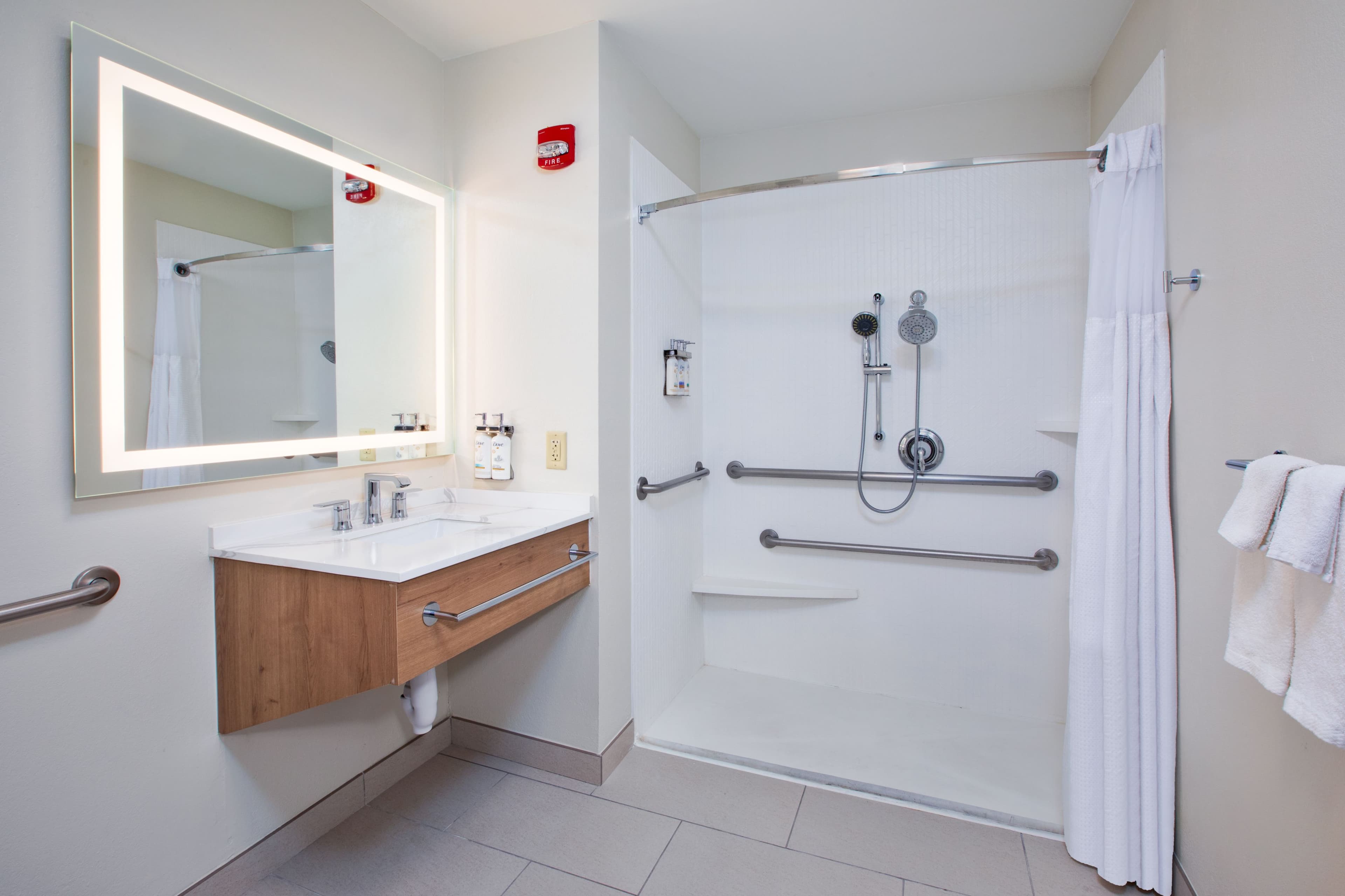 Staybridge Suites Omaha 80th and Dodge — 7