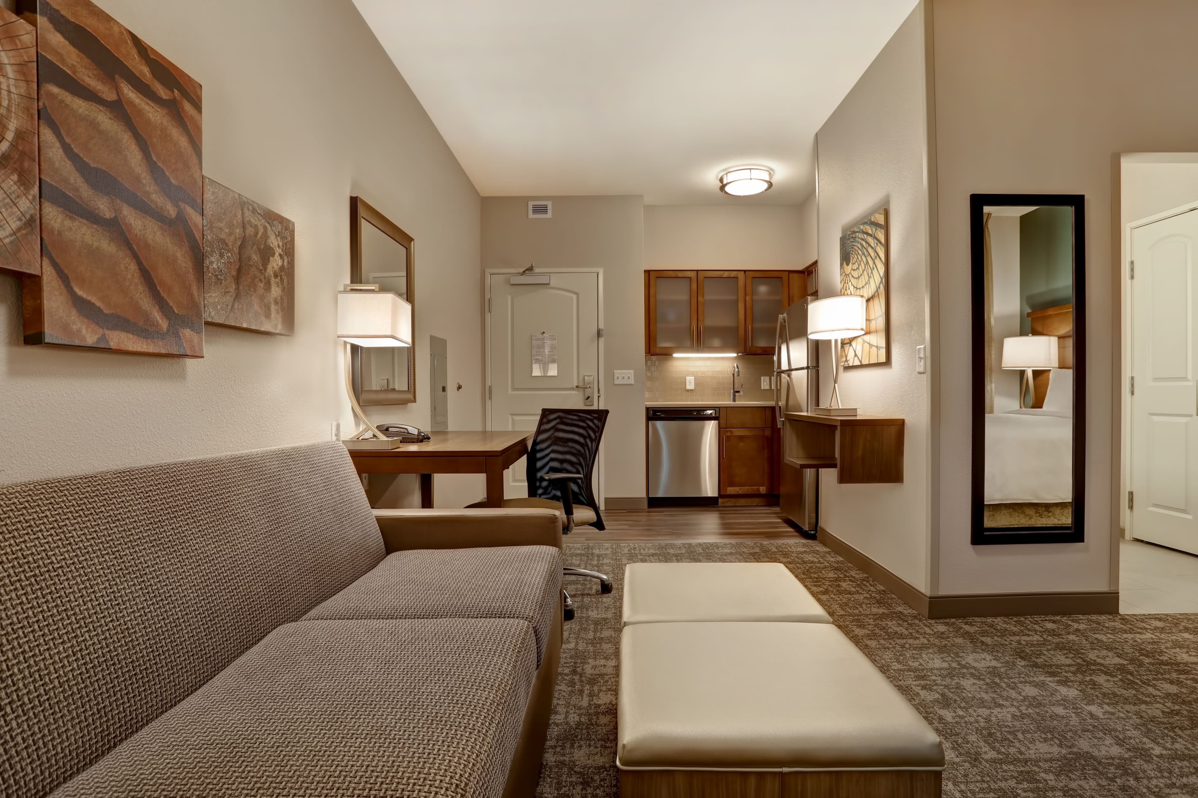 Staybridge Suites Overland Park-Kansas City Area — 8