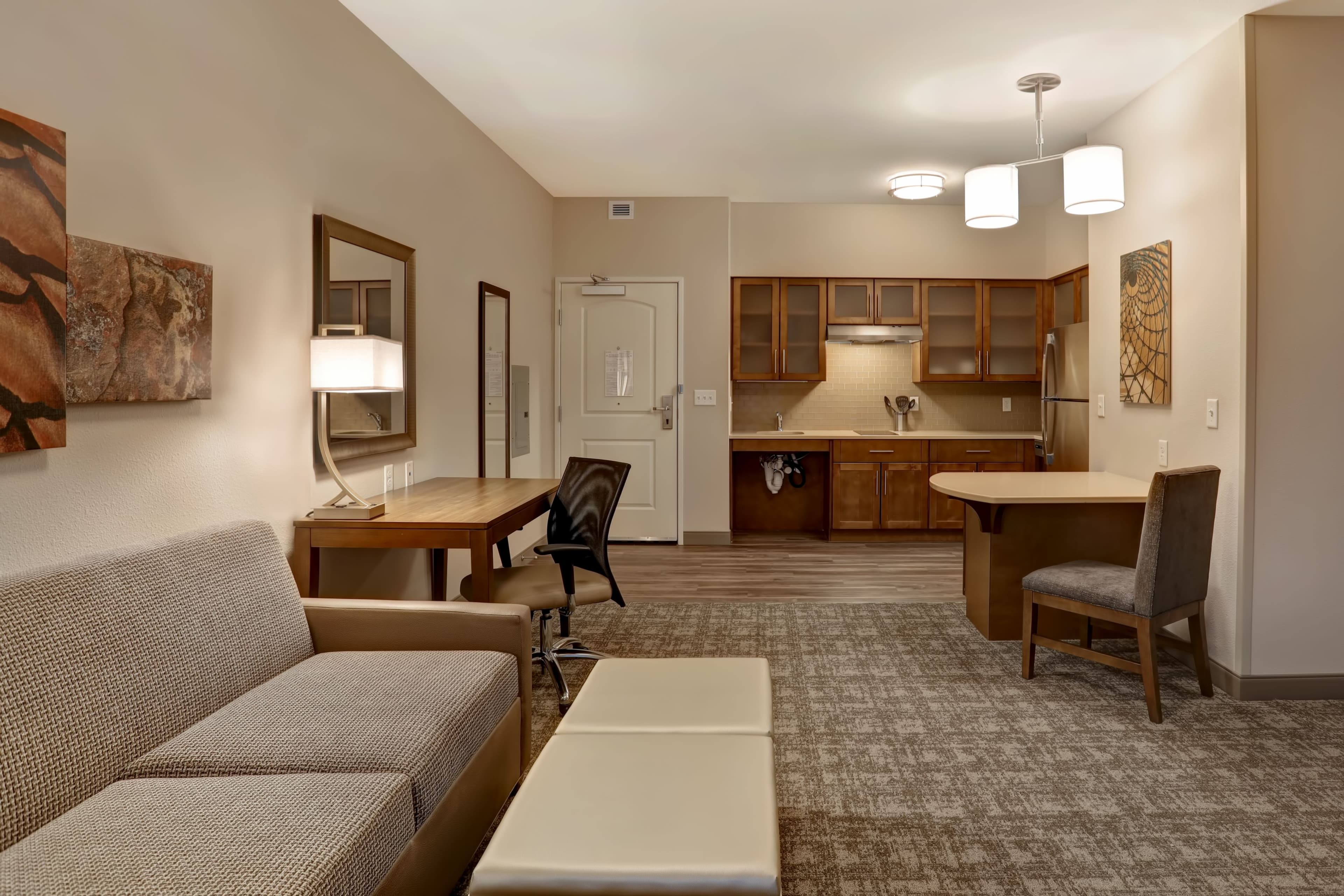 Staybridge Suites Overland Park-Kansas City Area - Image 5