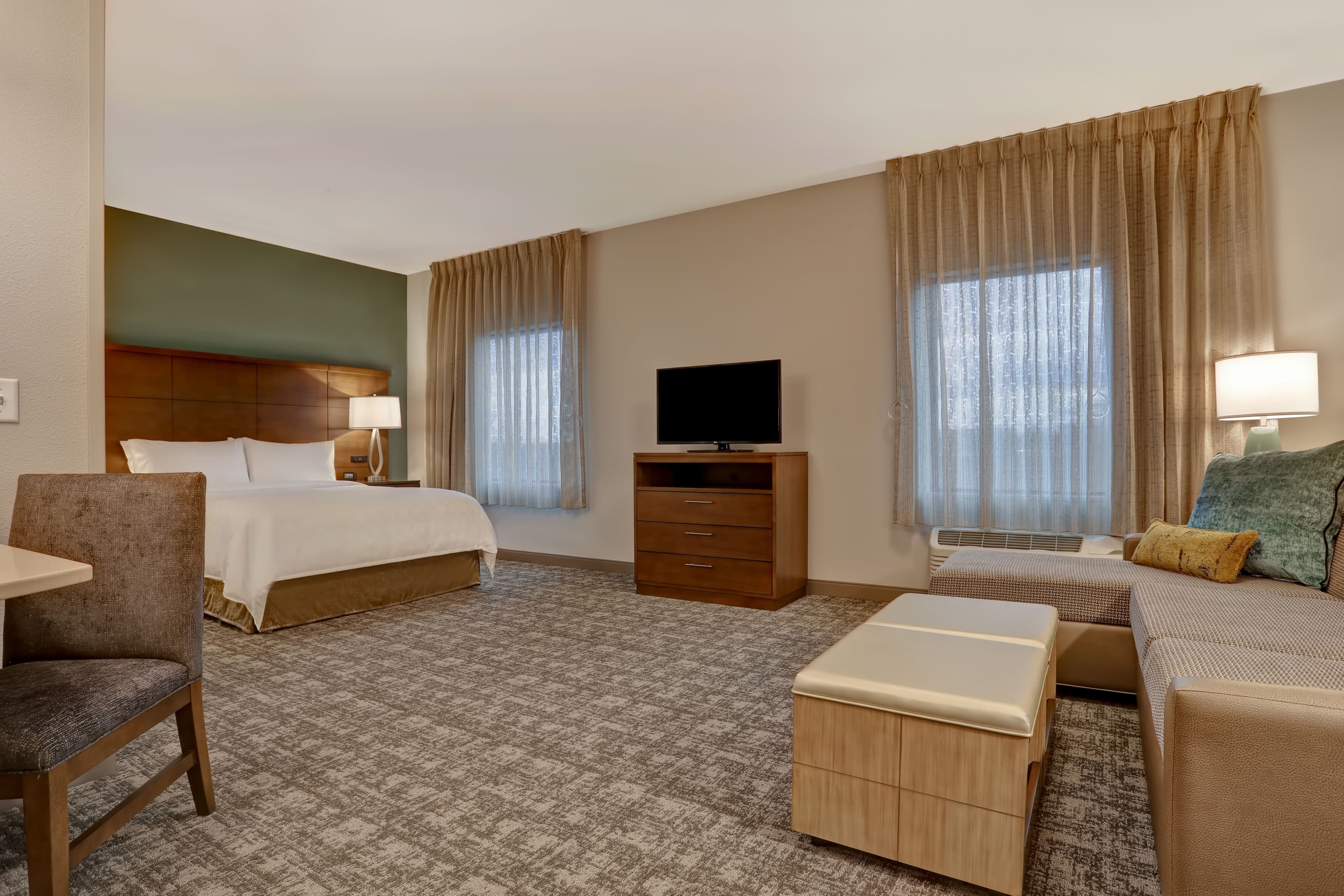 Staybridge Suites Overland Park-Kansas City Area — 11