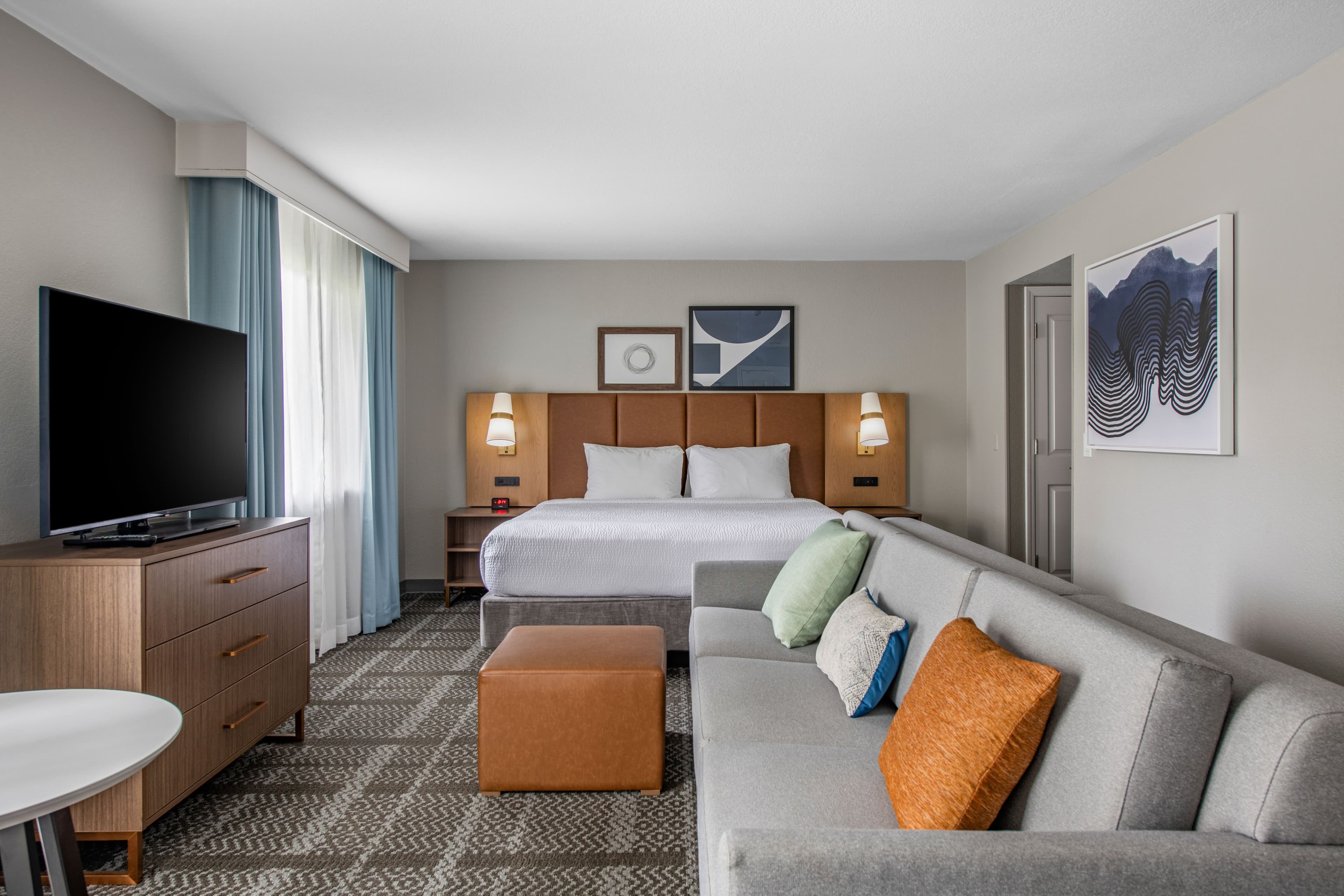 Staybridge Suites Oxnard - River Ridge - Image 5