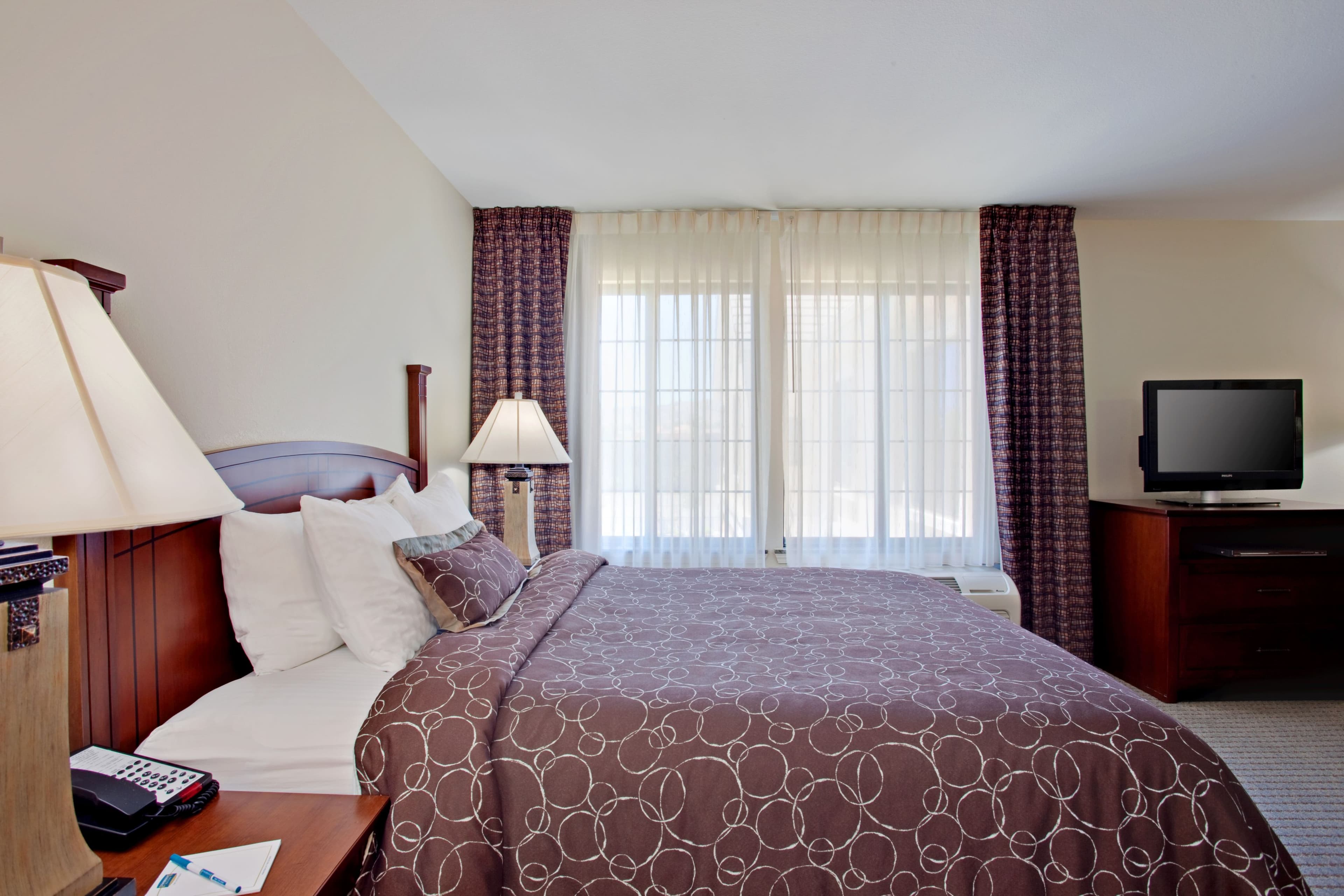 Staybridge Suites Palmdale — 6