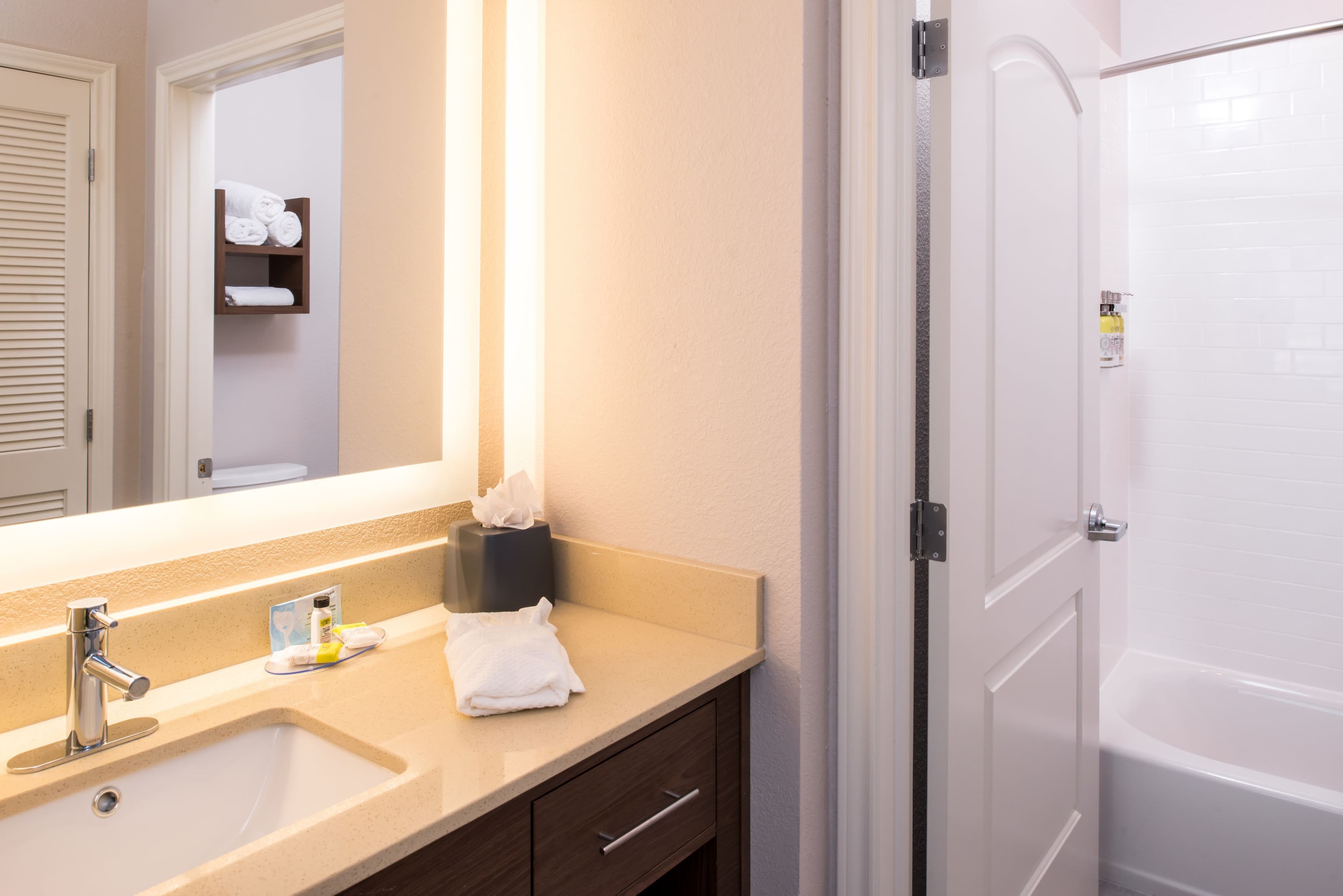 Staybridge Suites Pecos — 15