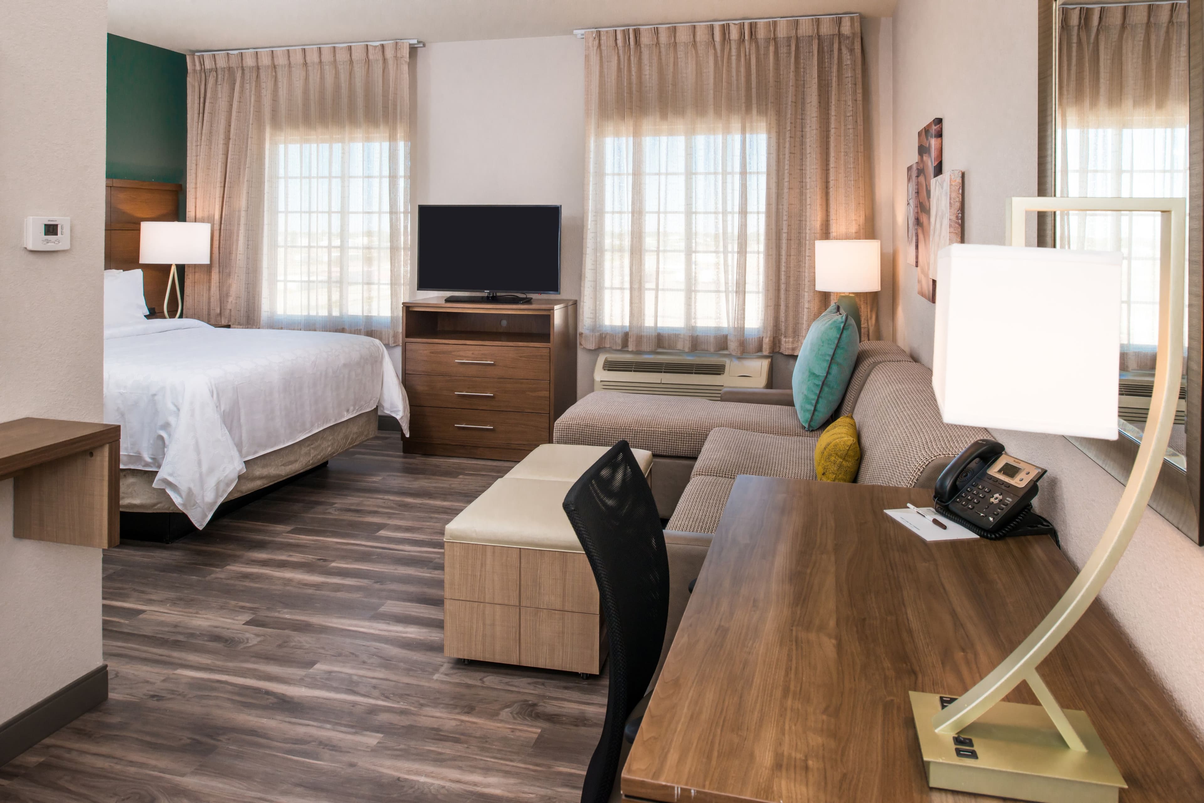 Staybridge Suites Pecos — 7