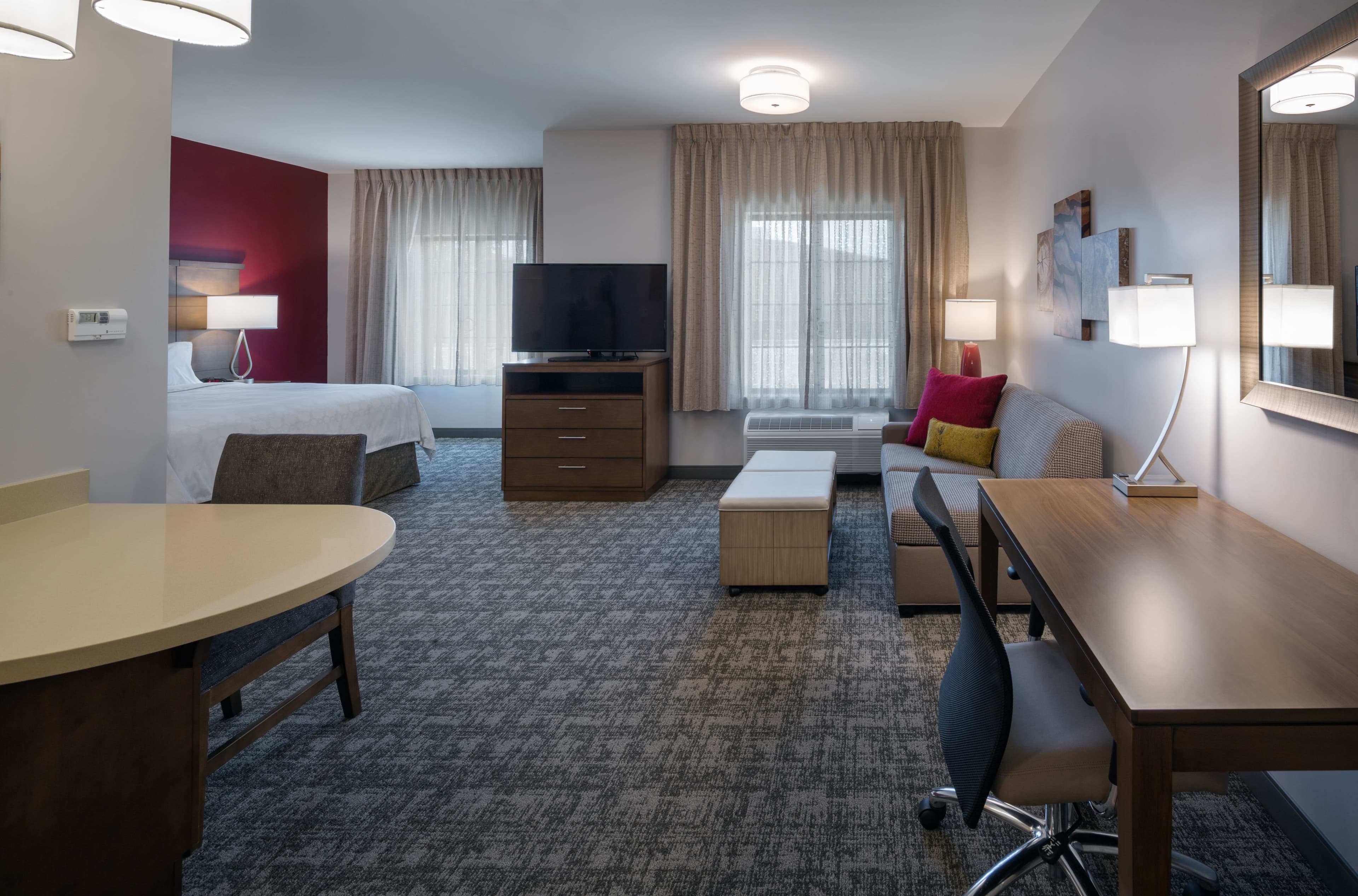 Staybridge Suites Phoenix – Biltmore Area — 33