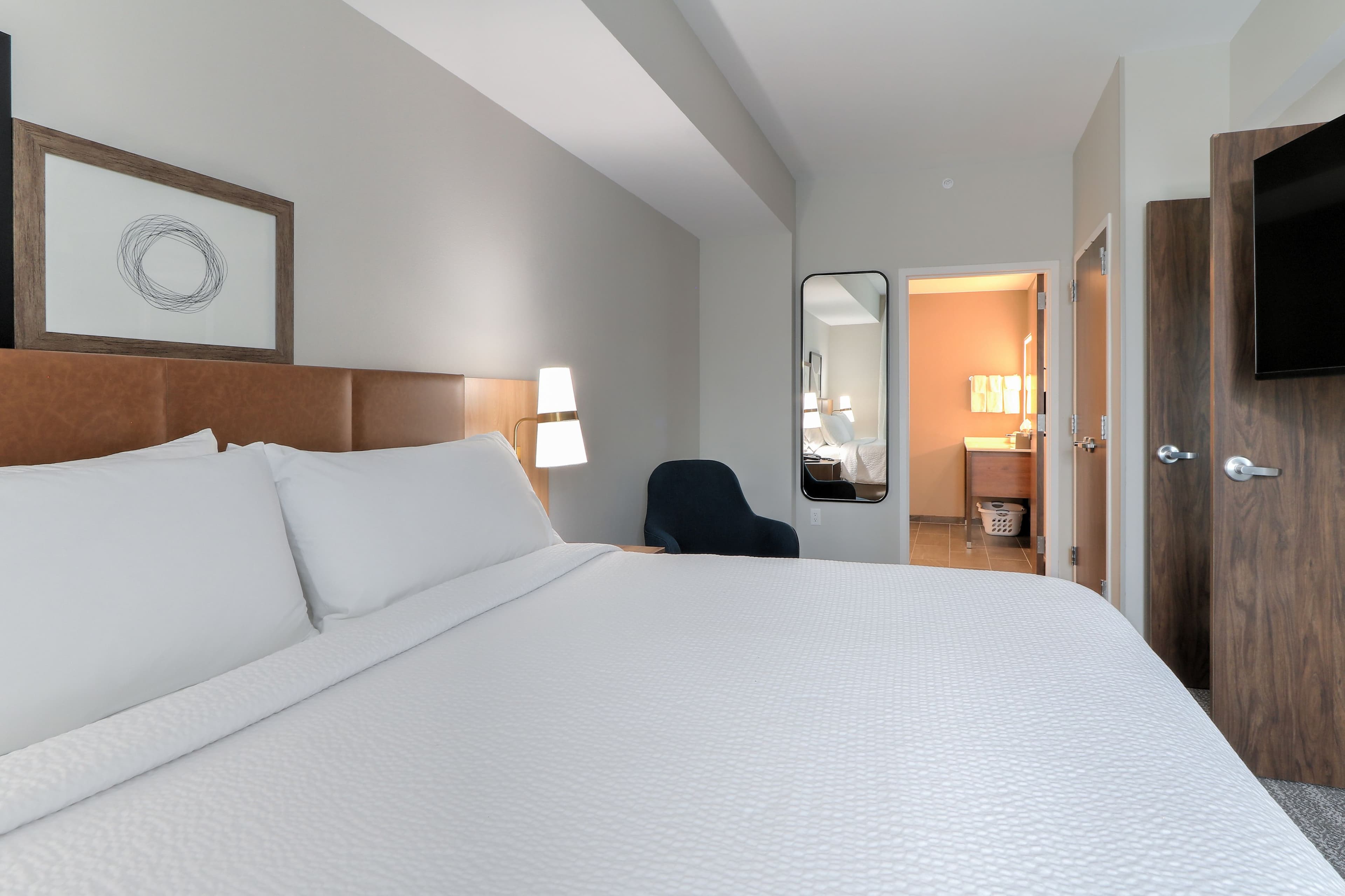 Staybridge Suites Pigeon Forge - Smoky Mtns - Image 2