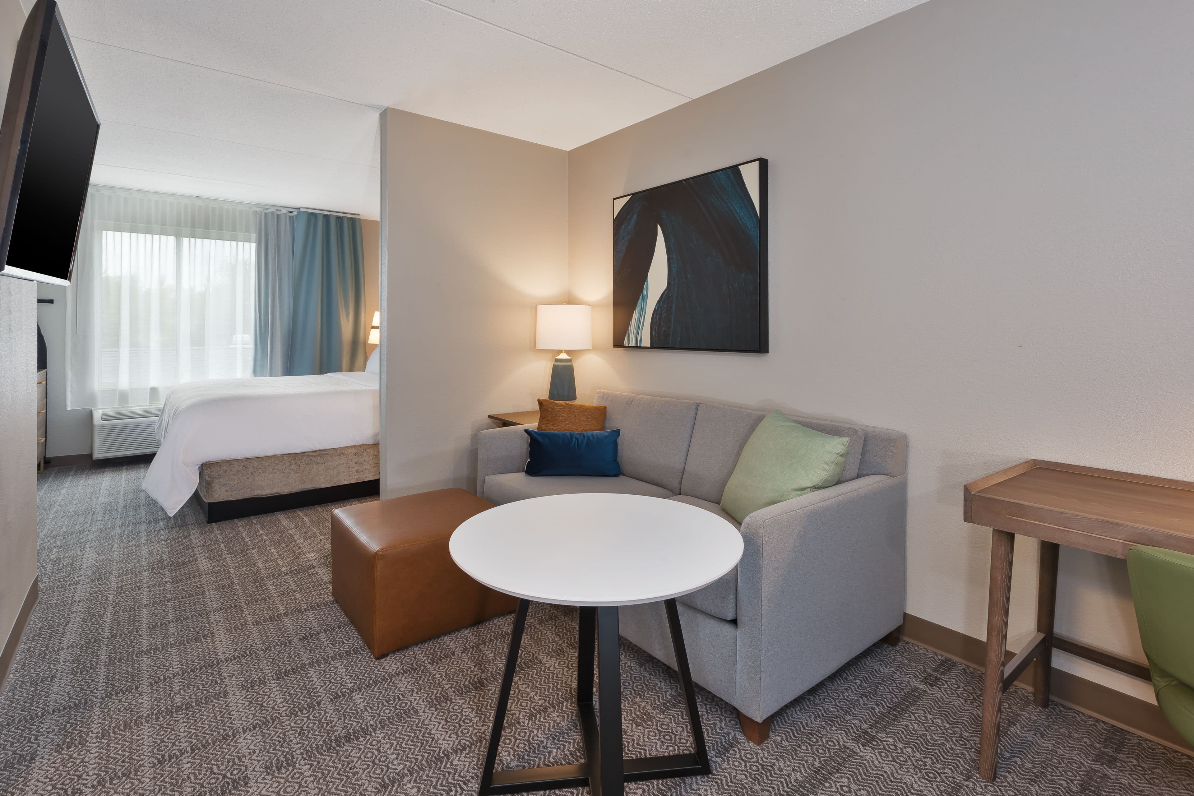 Staybridge Suites Pittsburgh Airport - Image 3