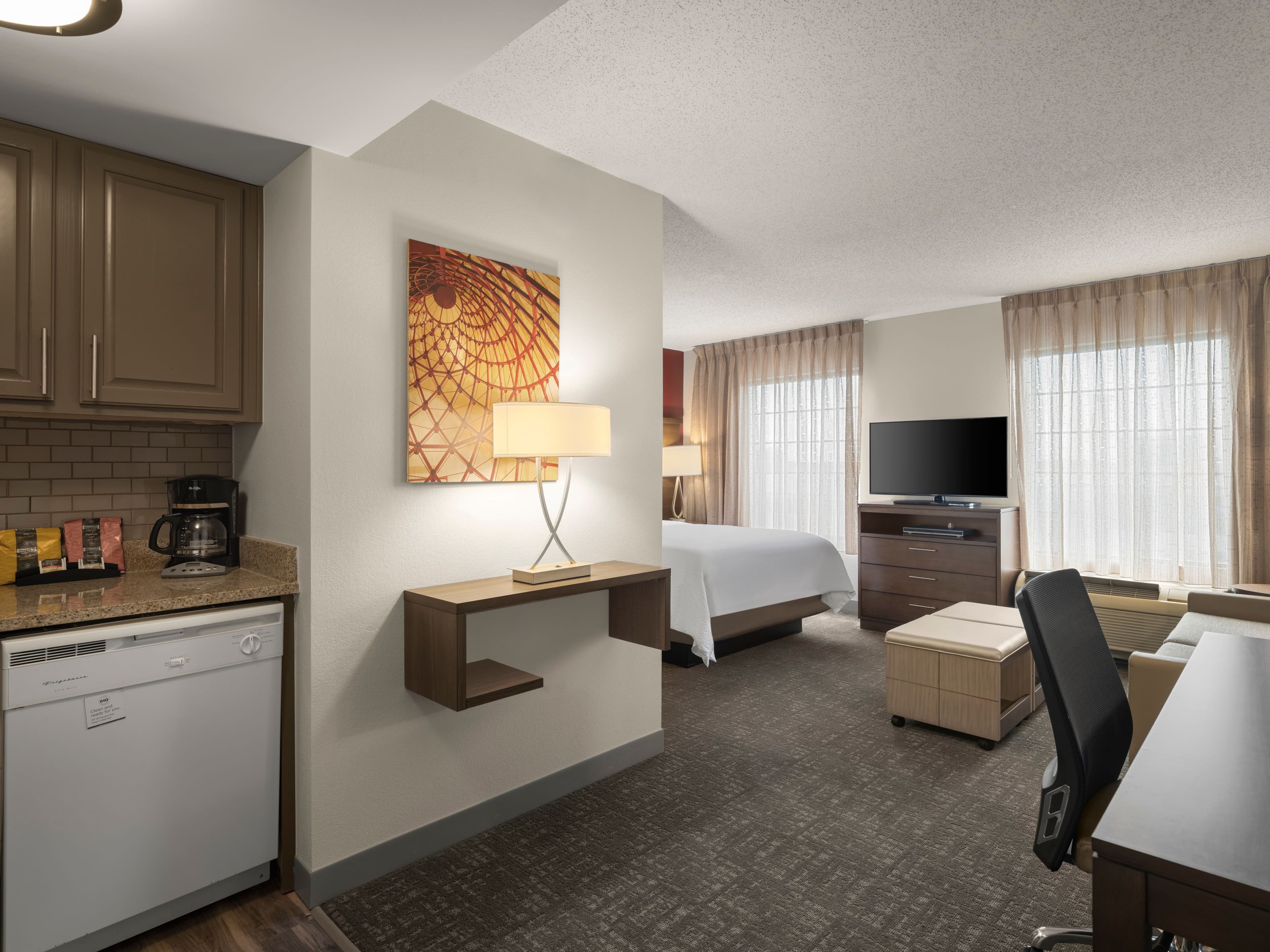 Staybridge Suites Indianapolis-Airport — 4