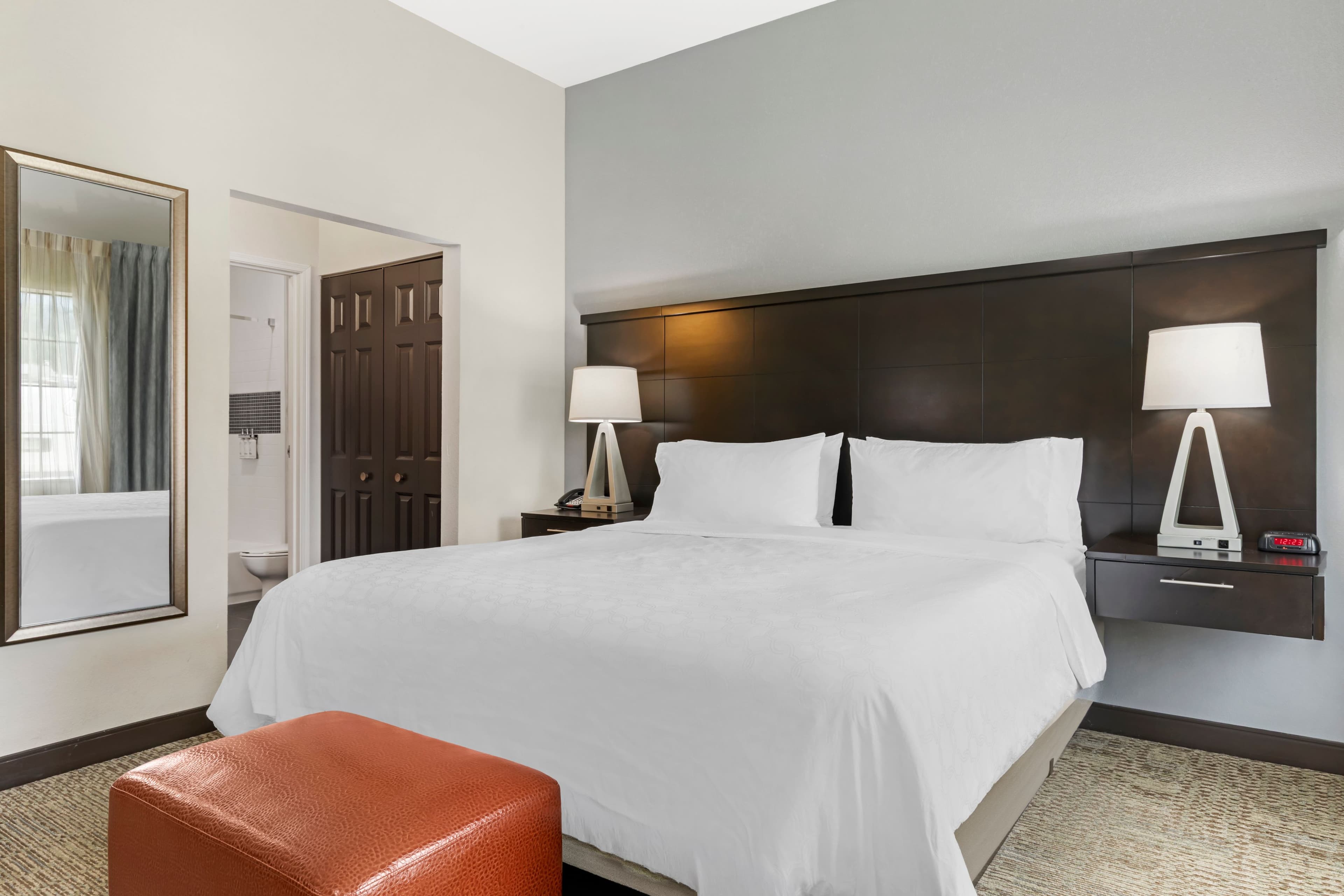 Staybridge Suites Plano North - Frisco — 4