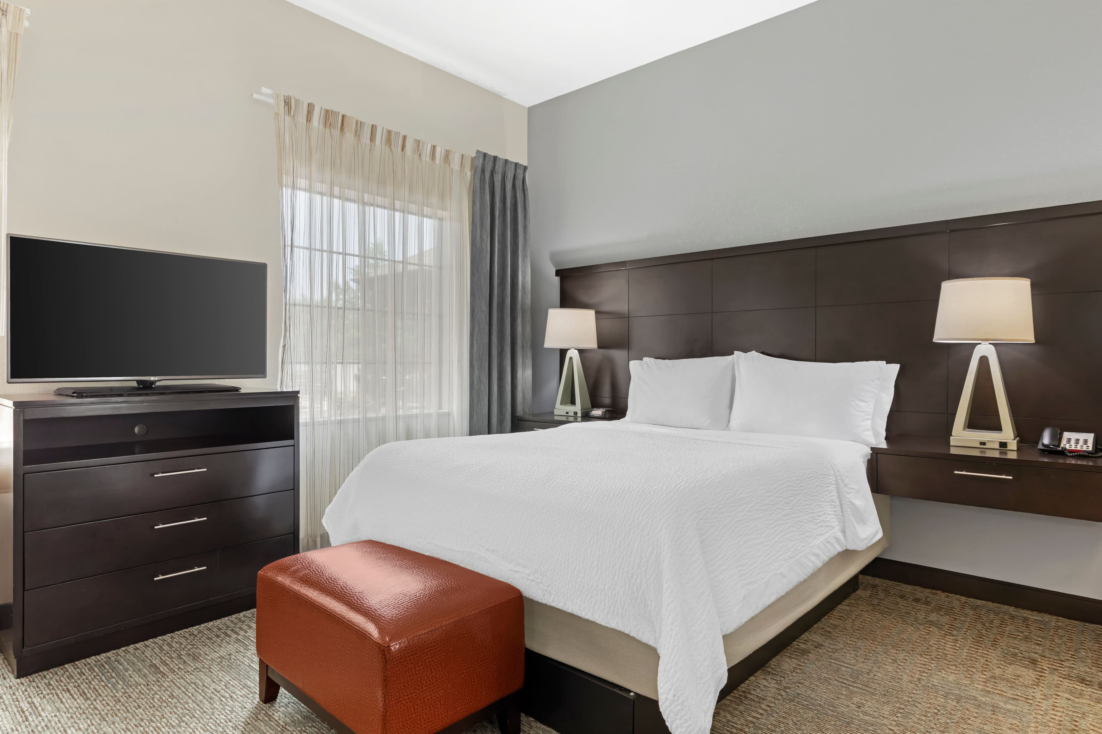 Staybridge Suites Plano North - Frisco — 7