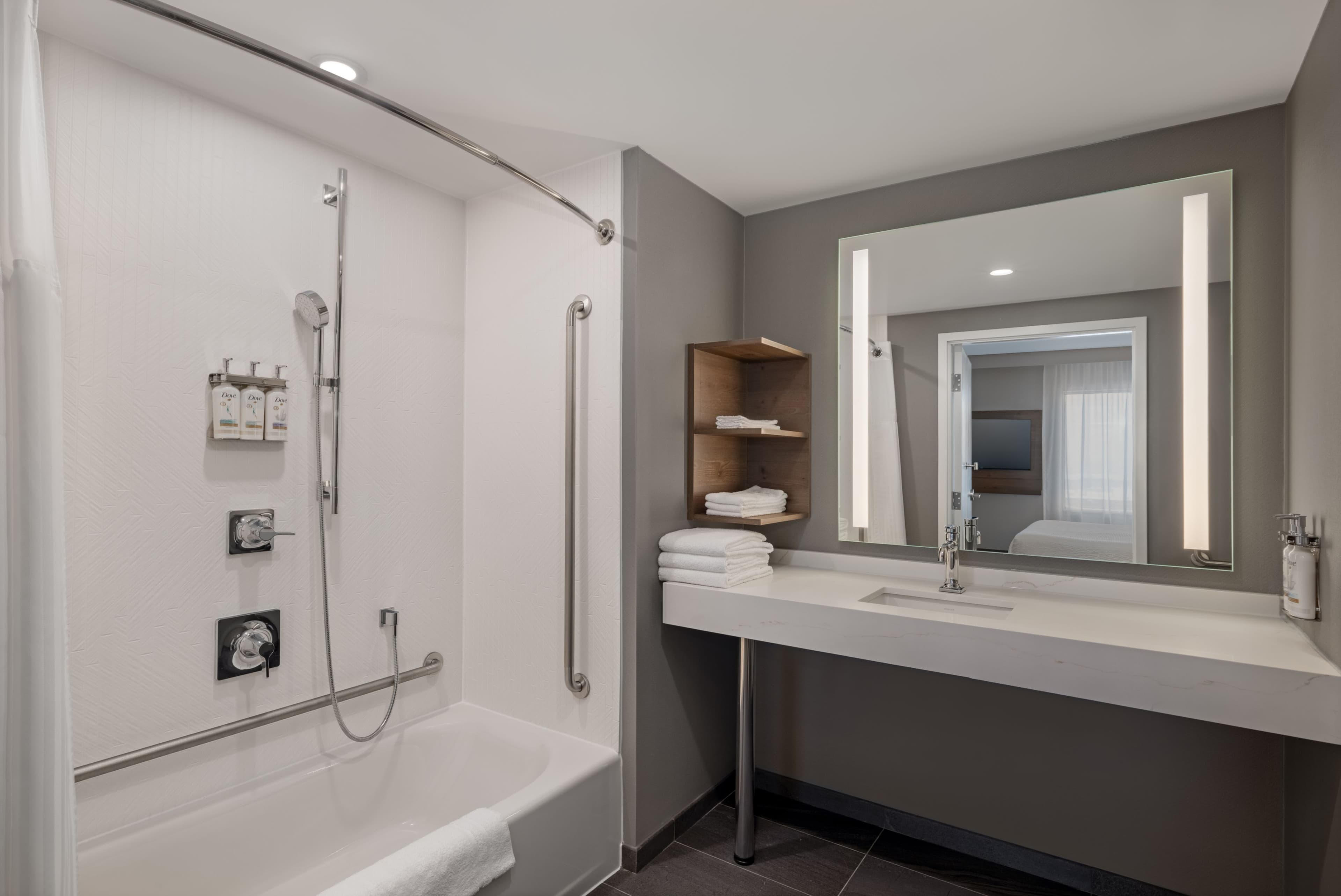 Staybridge Suites Port Elgin — 7