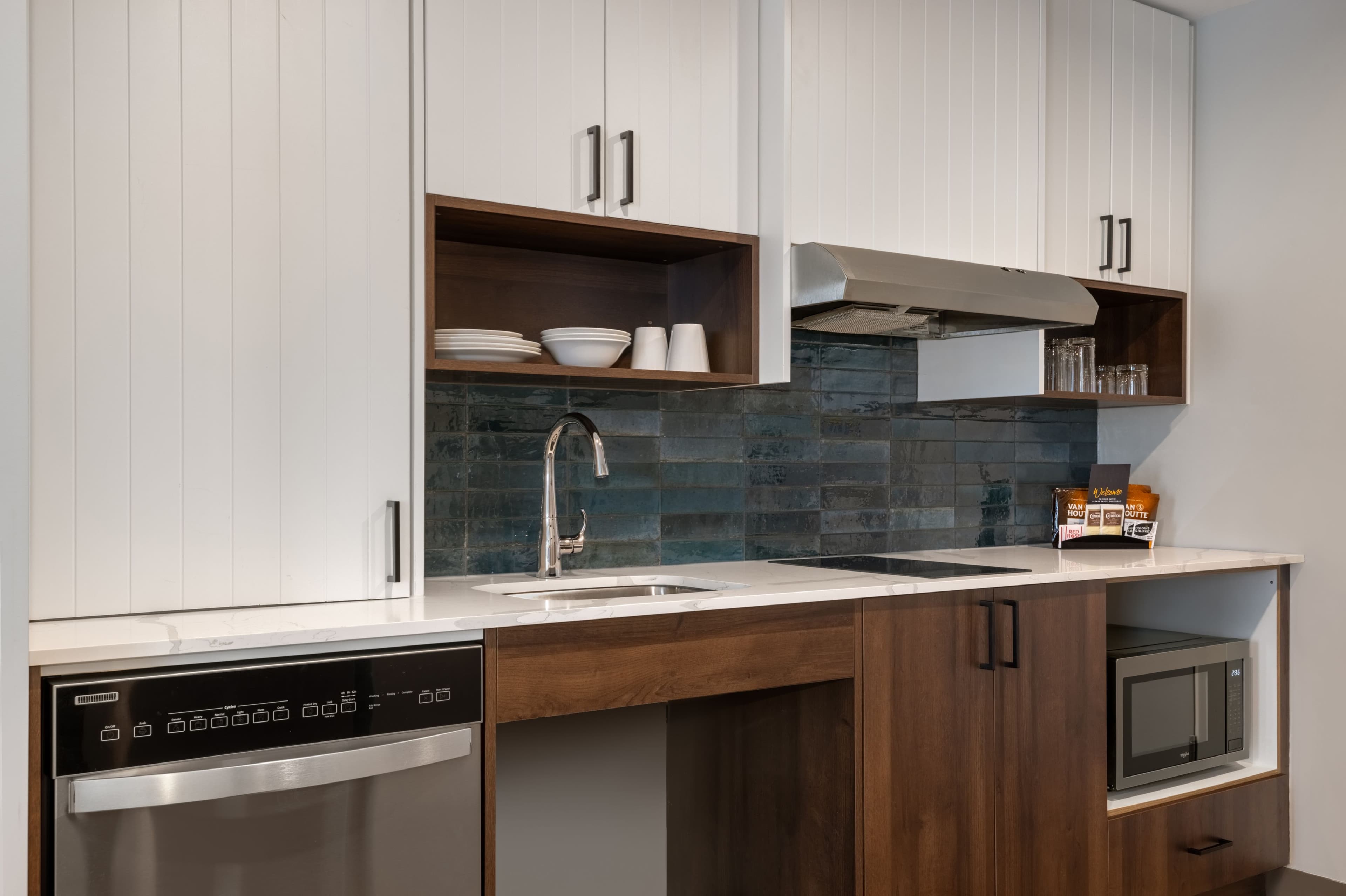 Staybridge Suites Port Elgin - Image 2
