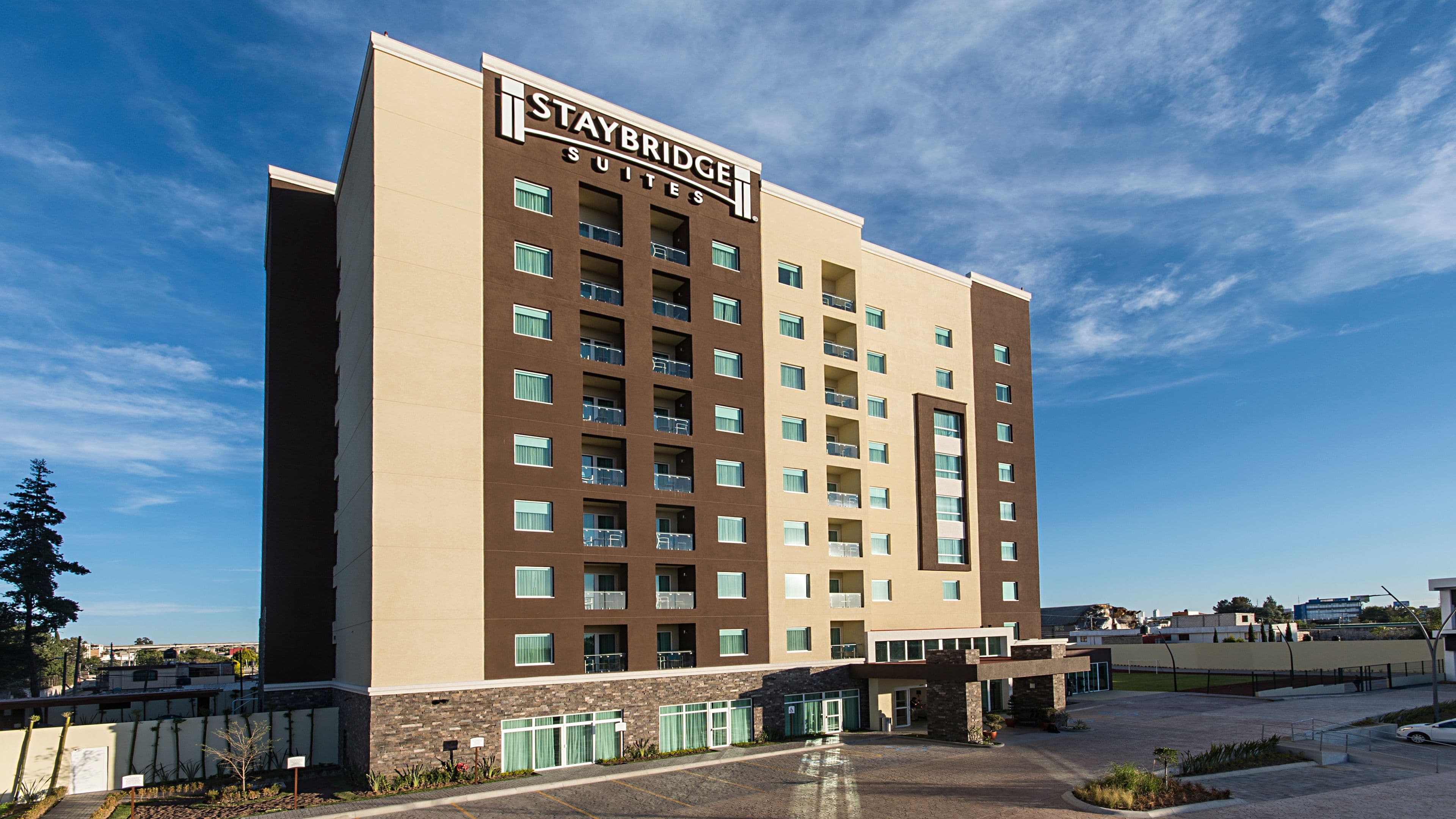 Staybridge Suites Puebla - Image 1