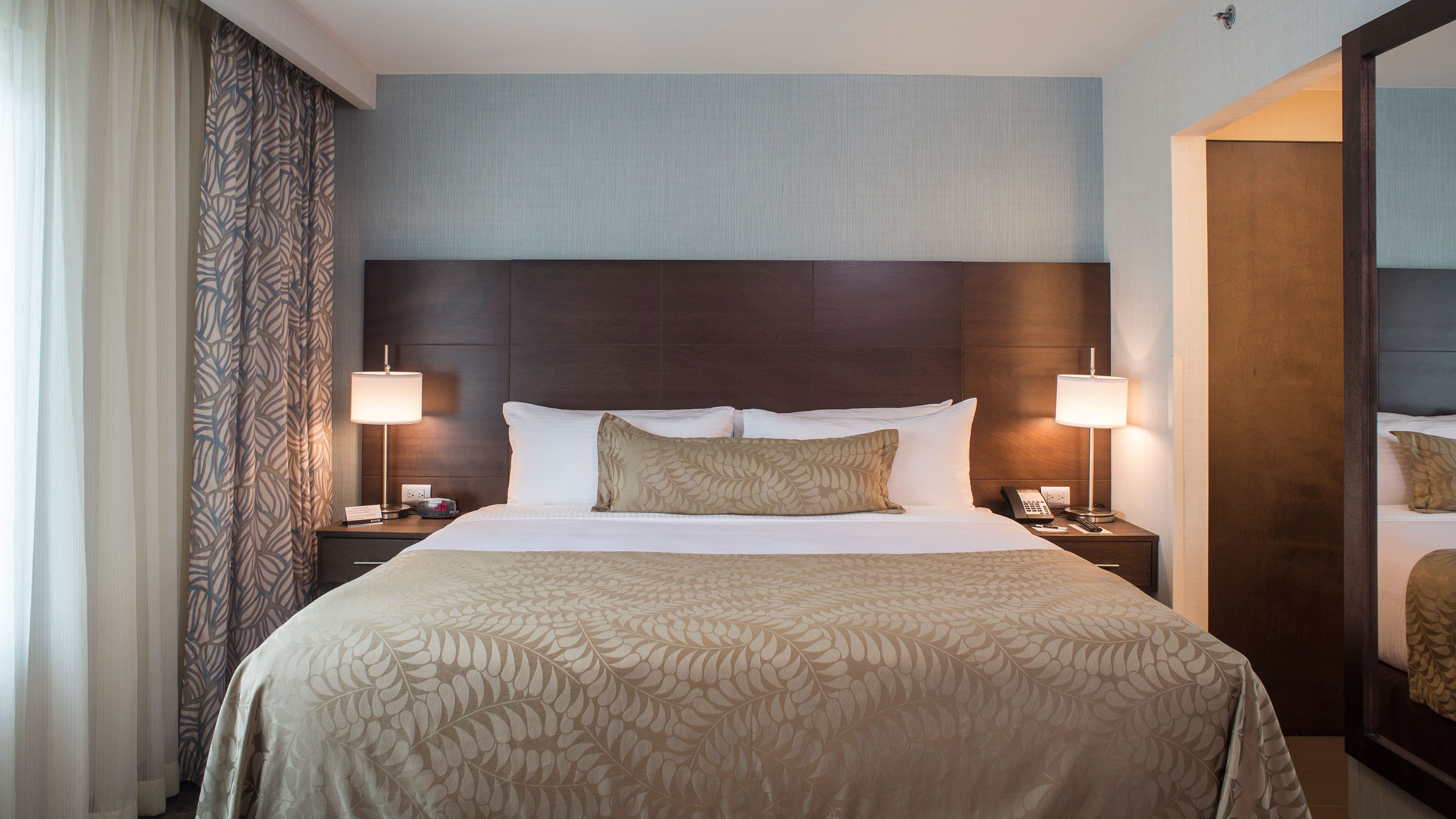 Staybridge Suites Puebla — 8