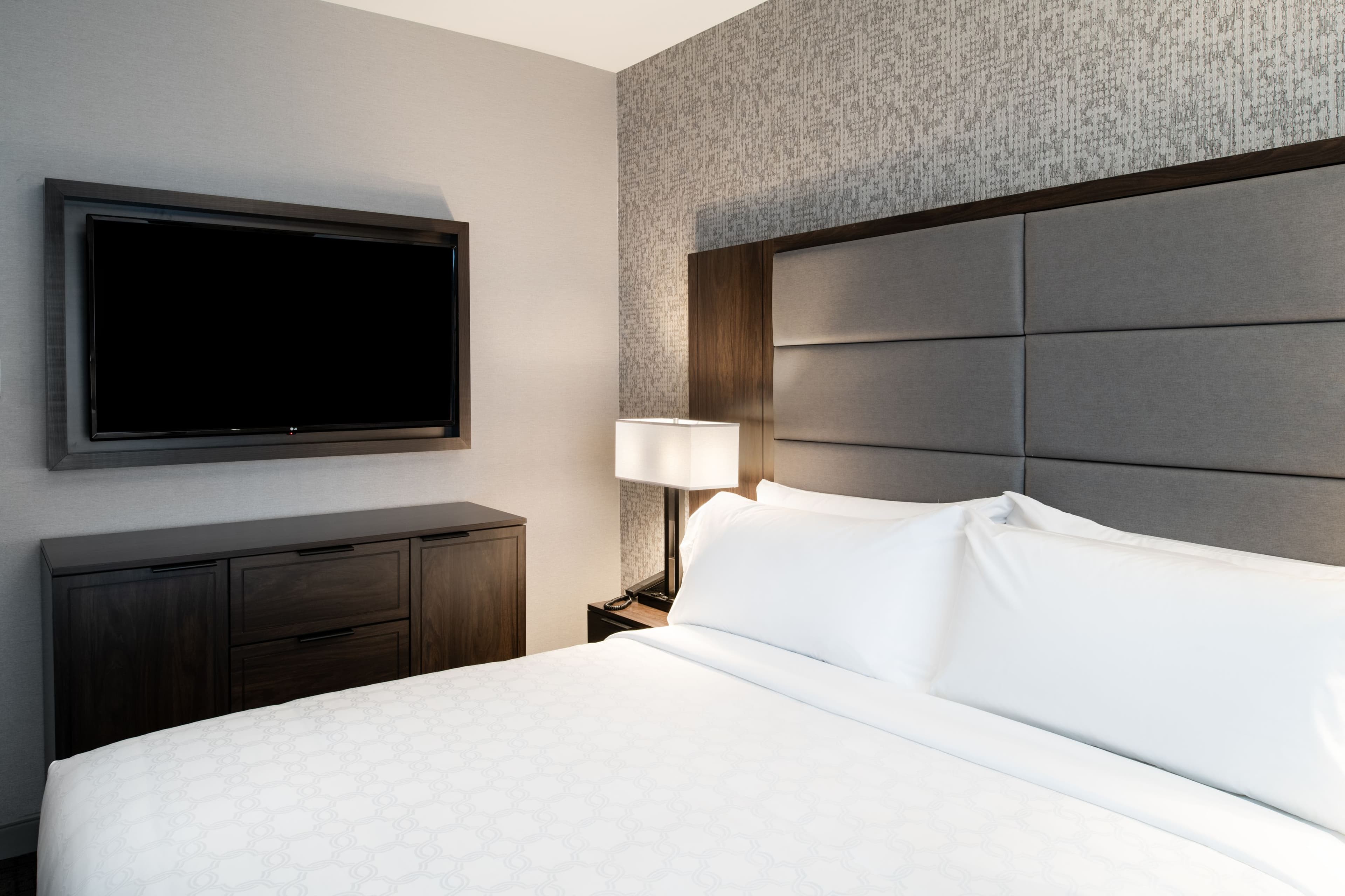 Staybridge Suites Boston-Quincy - Image 2