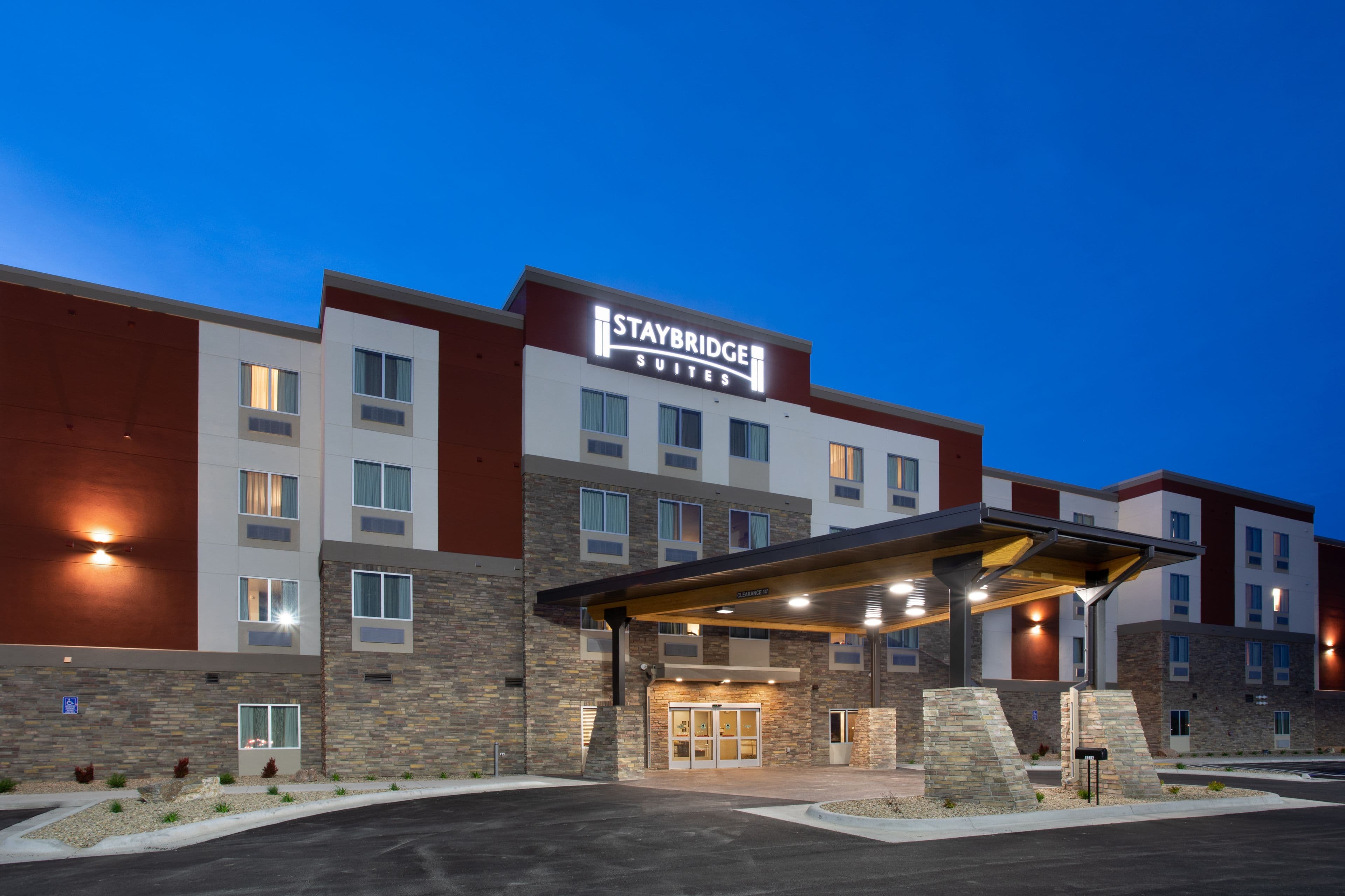 Staybridge Suites Rapid City - Rushmore - Image 1