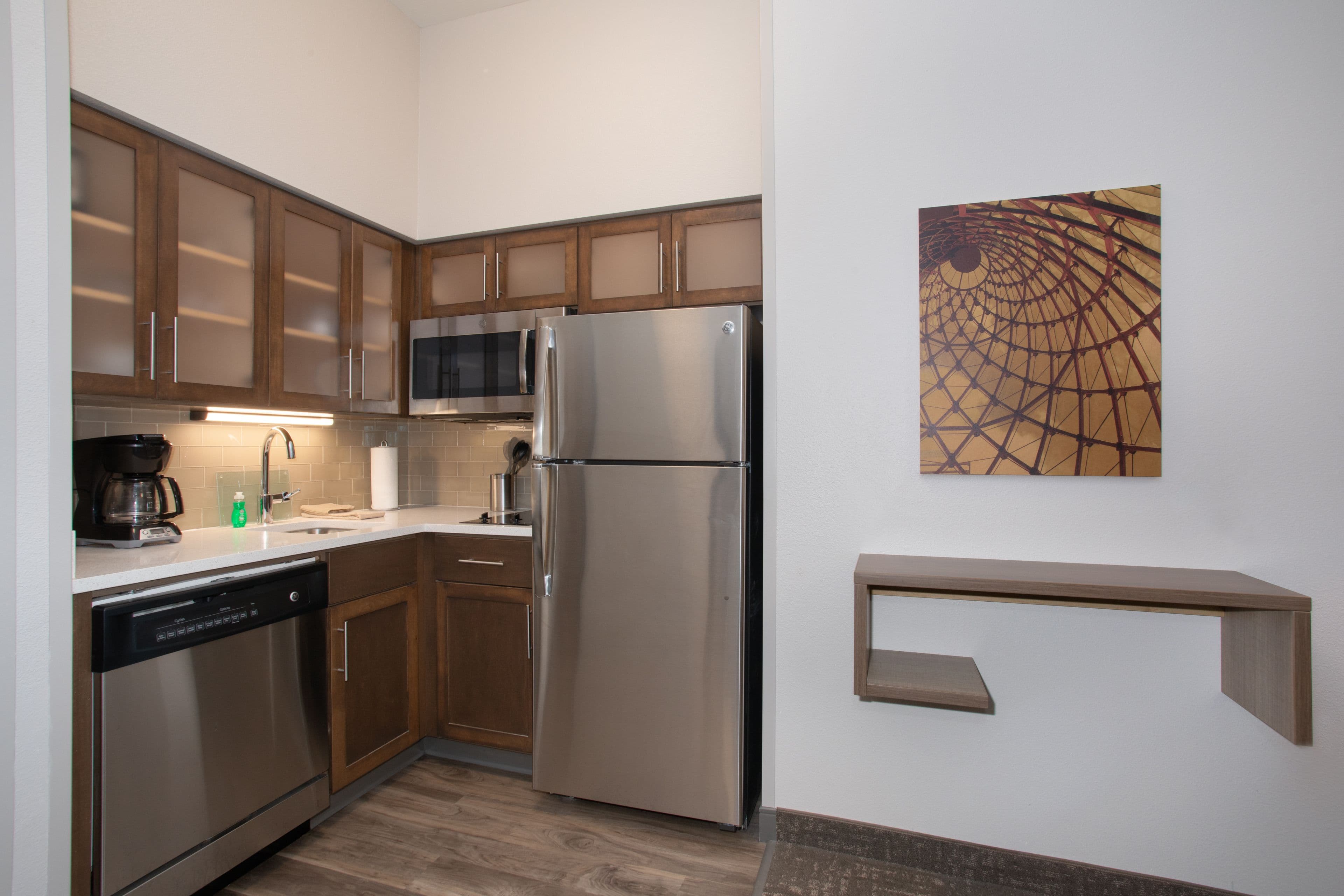 Staybridge Suites Rapid City - Rushmore - Image 4