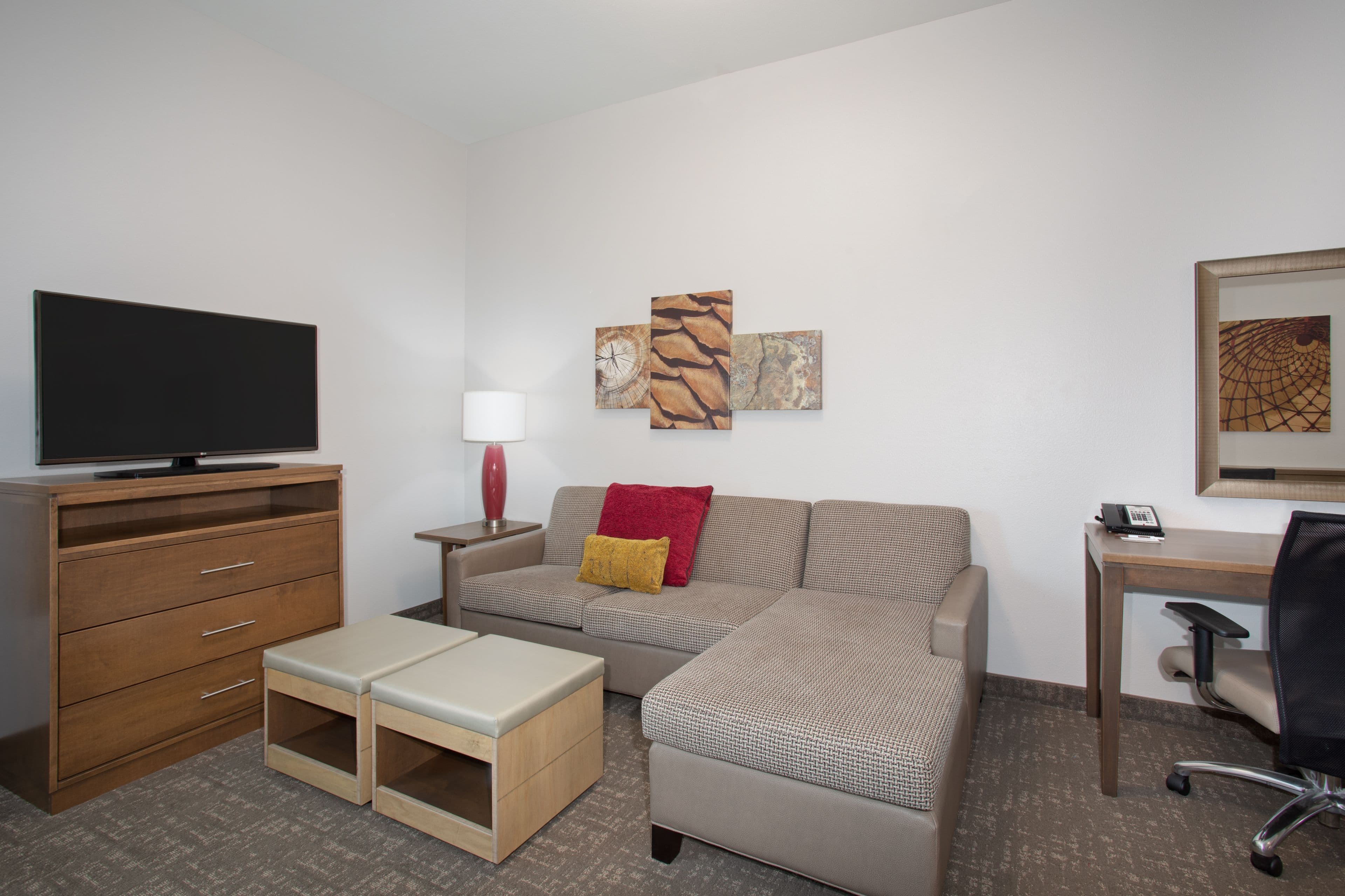 Staybridge Suites Rapid City - Rushmore — 7