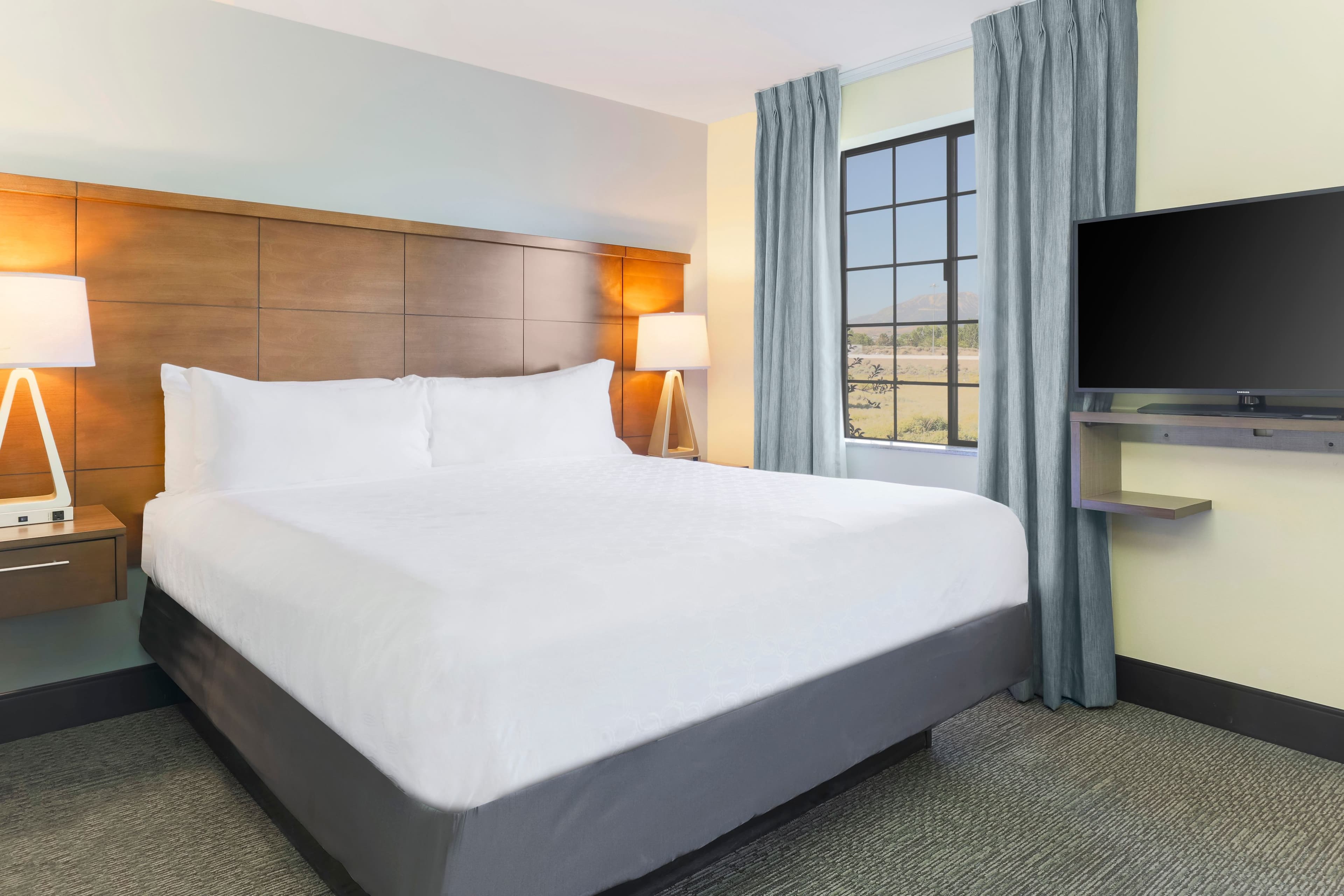 Staybridge Suites Reno — 12