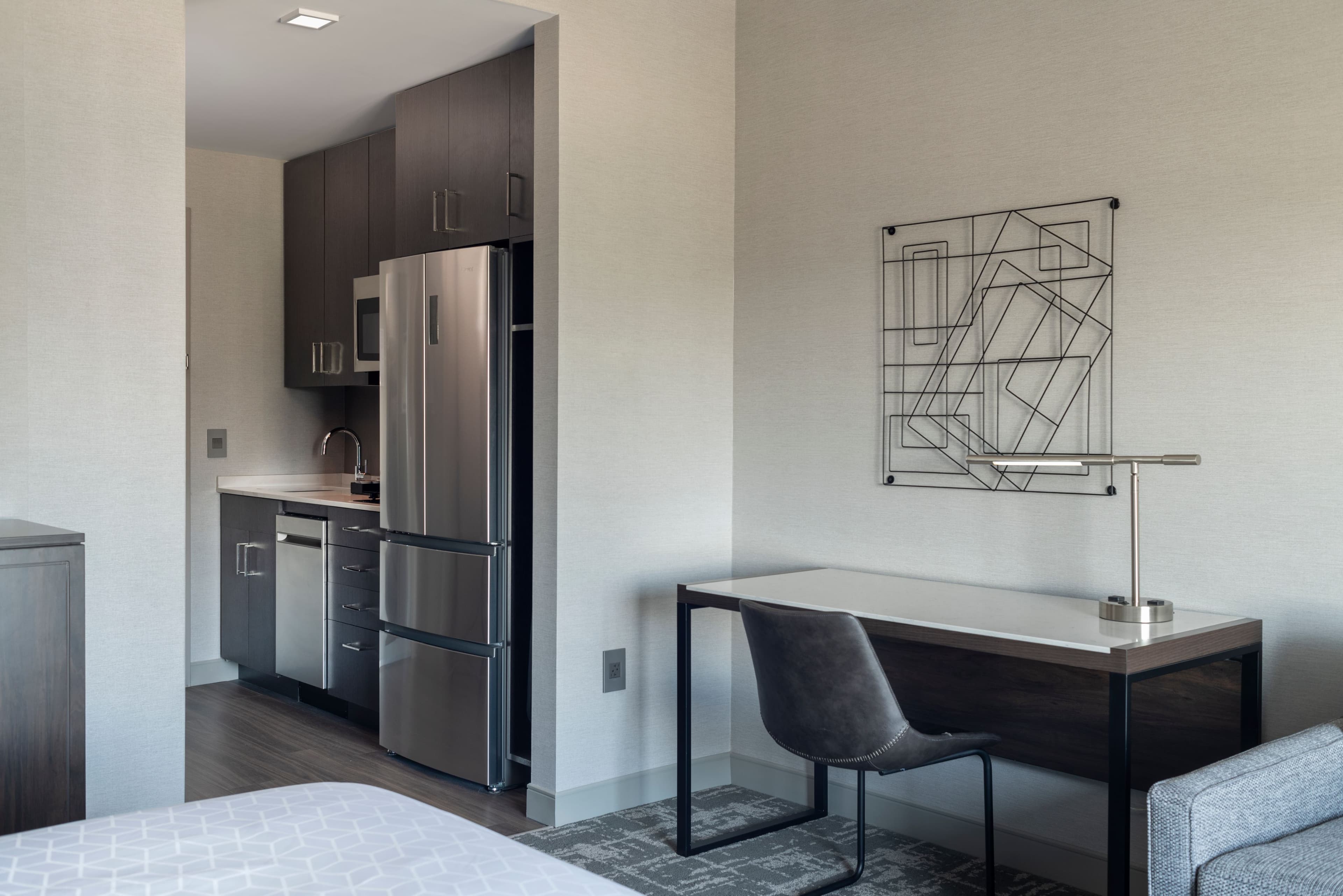 Staybridge Suites Boston Logan Airport - Revere - Image 2