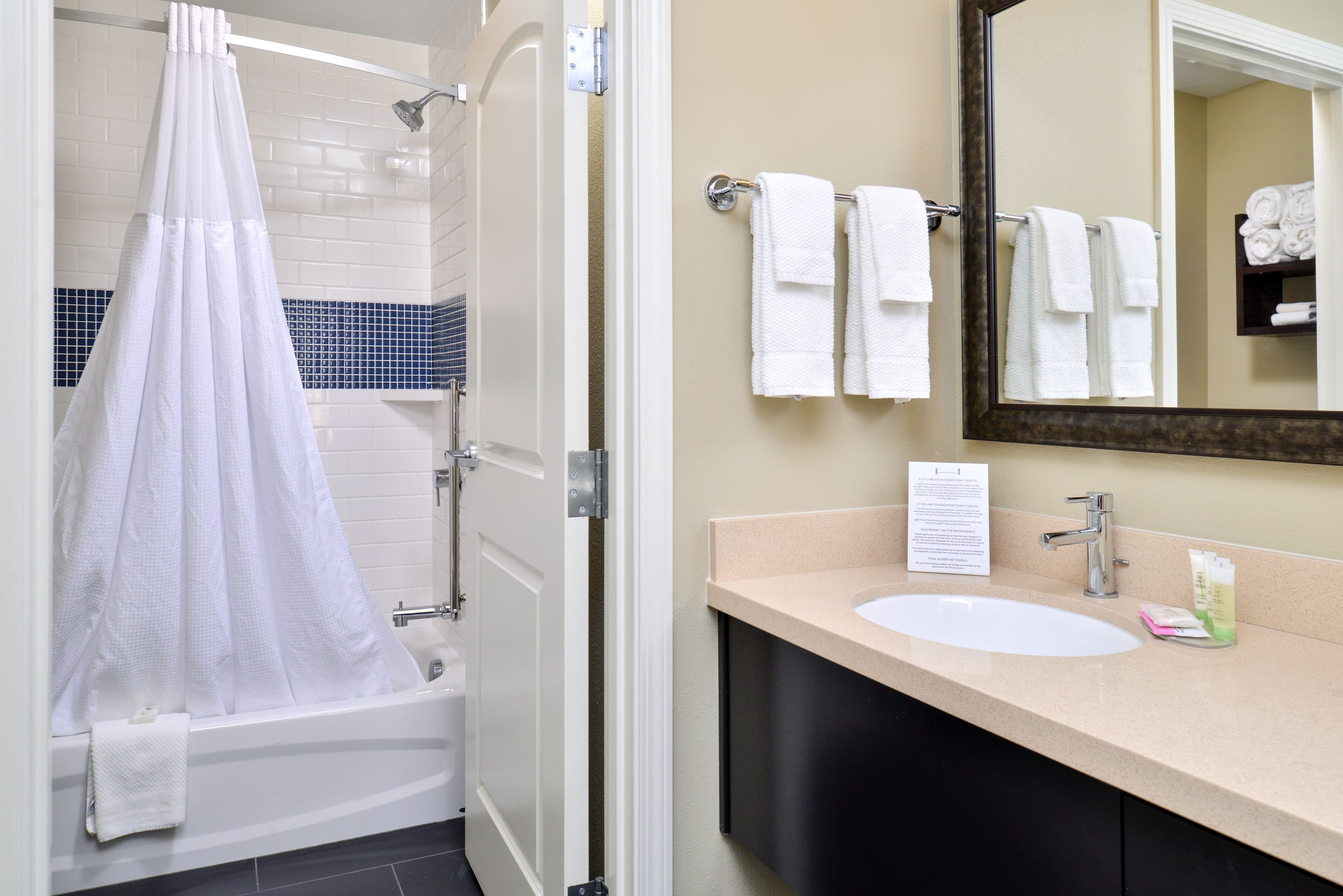 Staybridge Suites Rochester - Commerce DR NW — 9