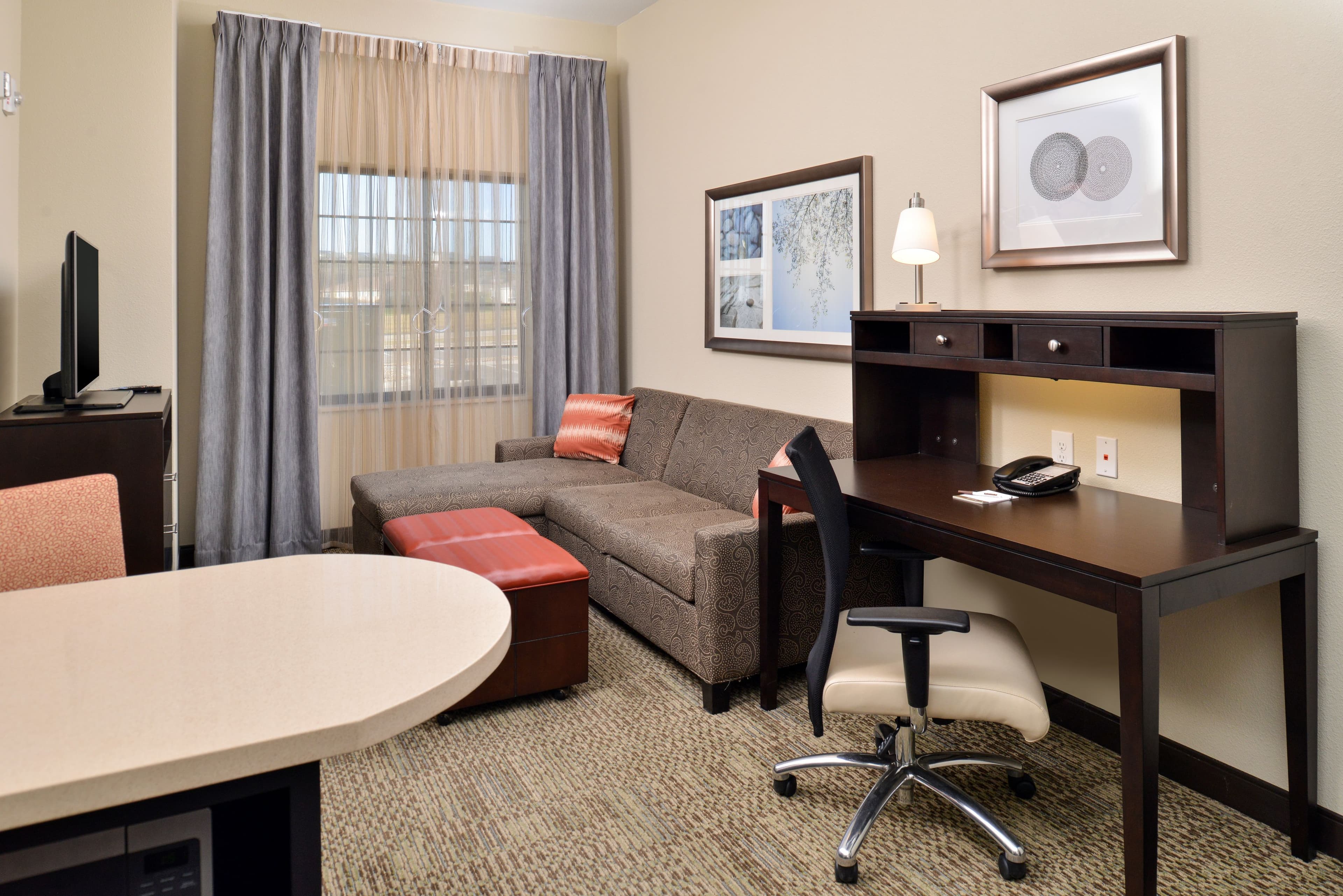 Staybridge Suites Rochester - Commerce DR NW — 19